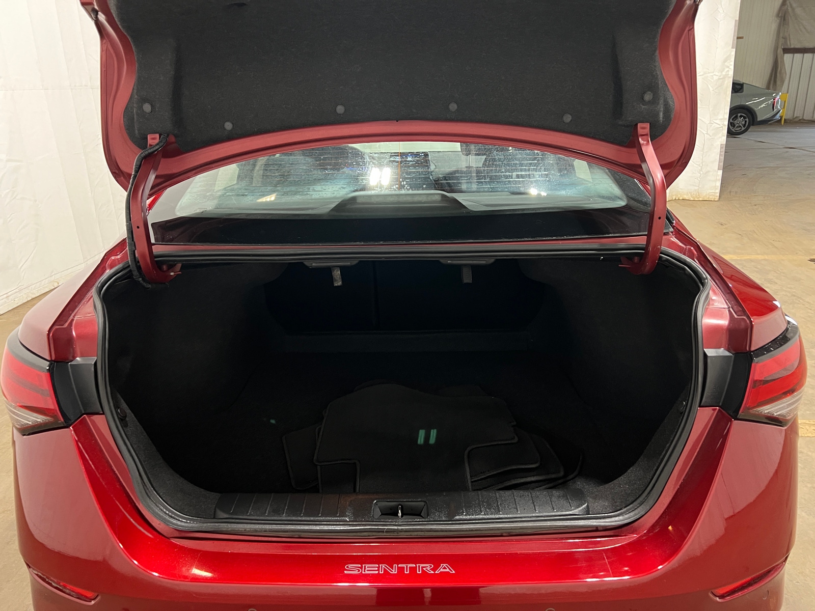 Thumbnail: 2023 Nissan Sentra - 7