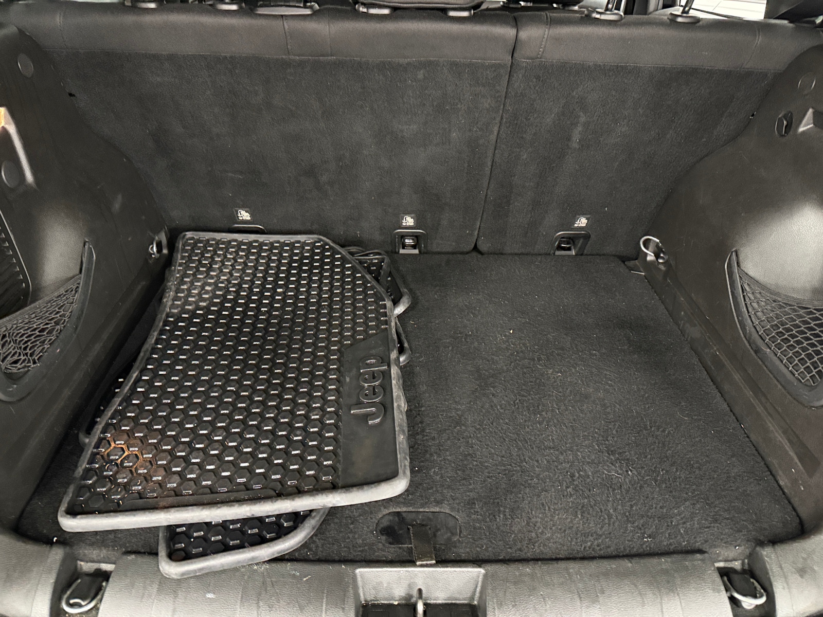 Thumbnail: 2018 Jeep Renegade - 7