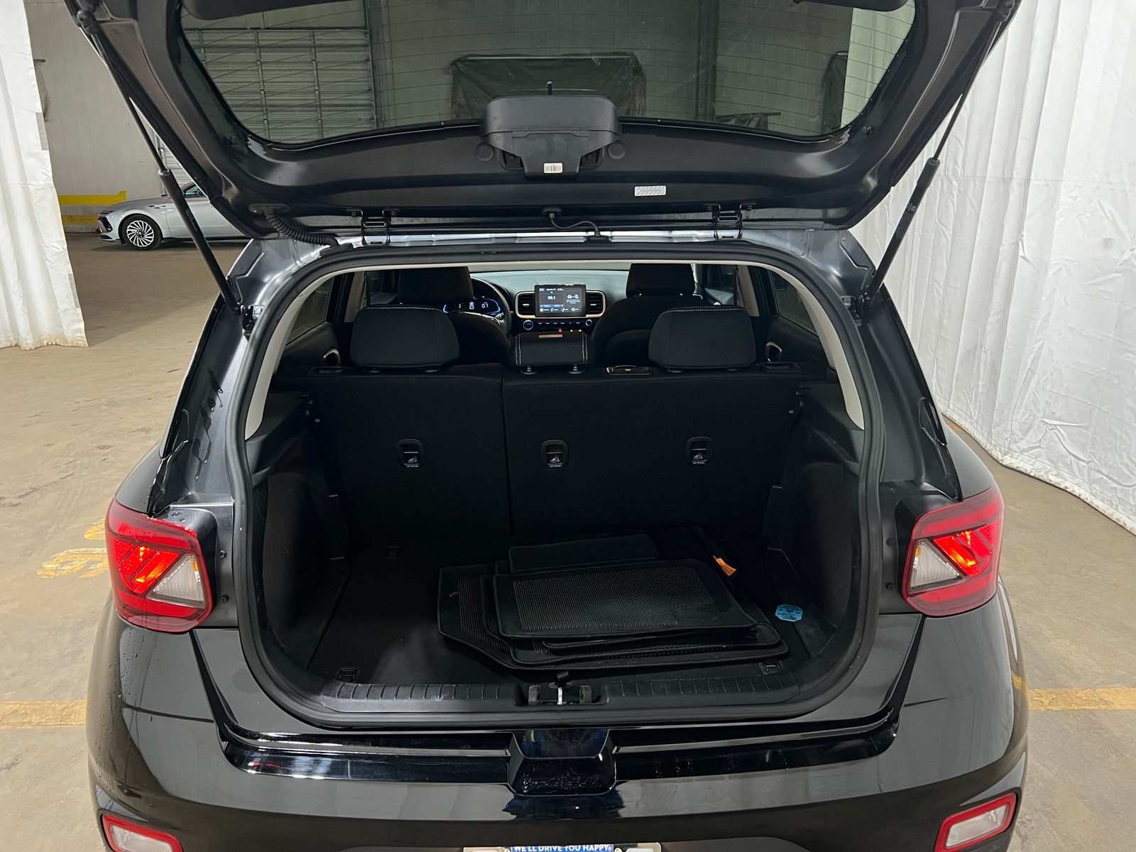 Thumbnail: 2024 Hyundai Venue - 7