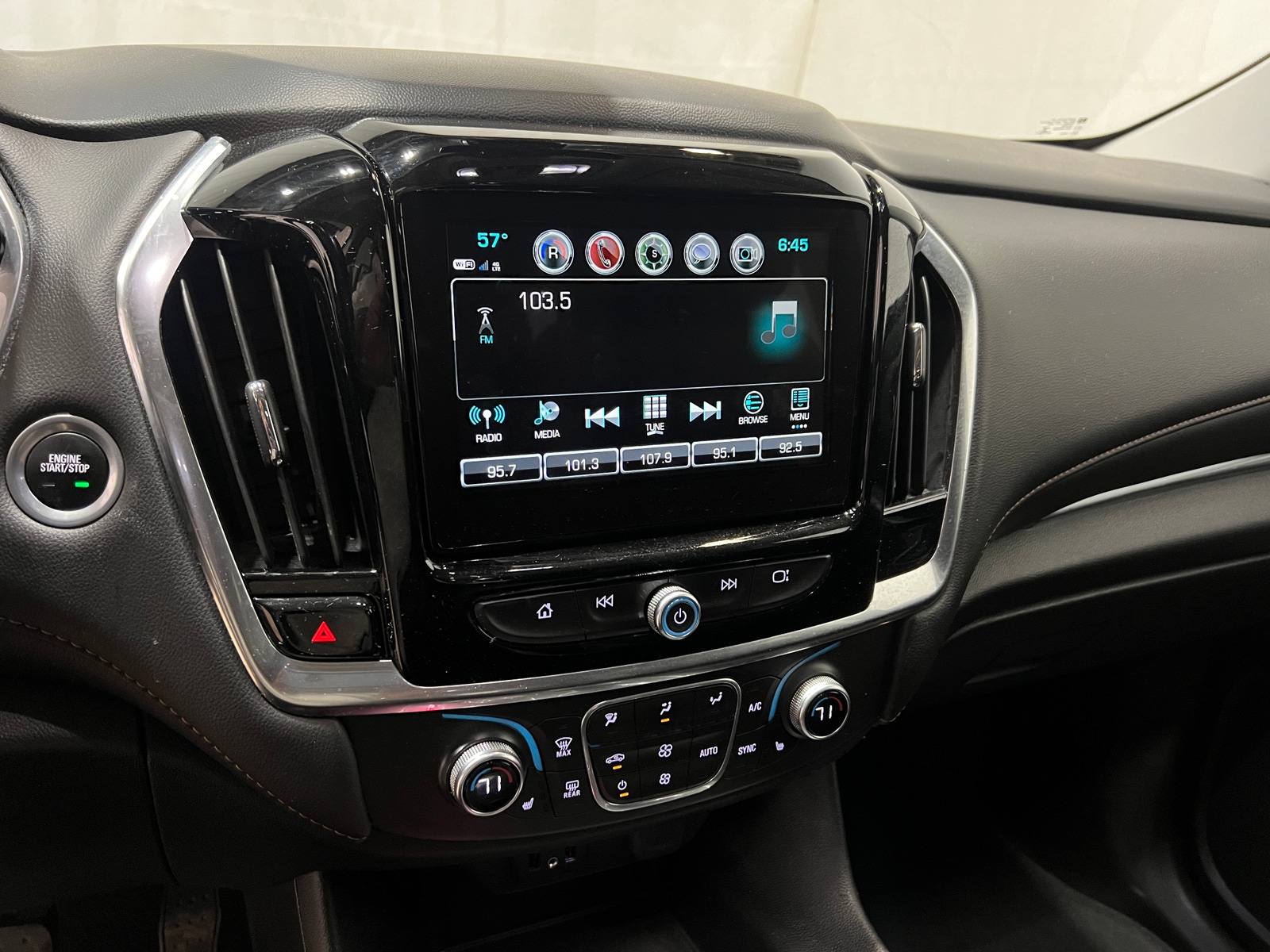 Thumbnail: 2019 Chevrolet Traverse - 3