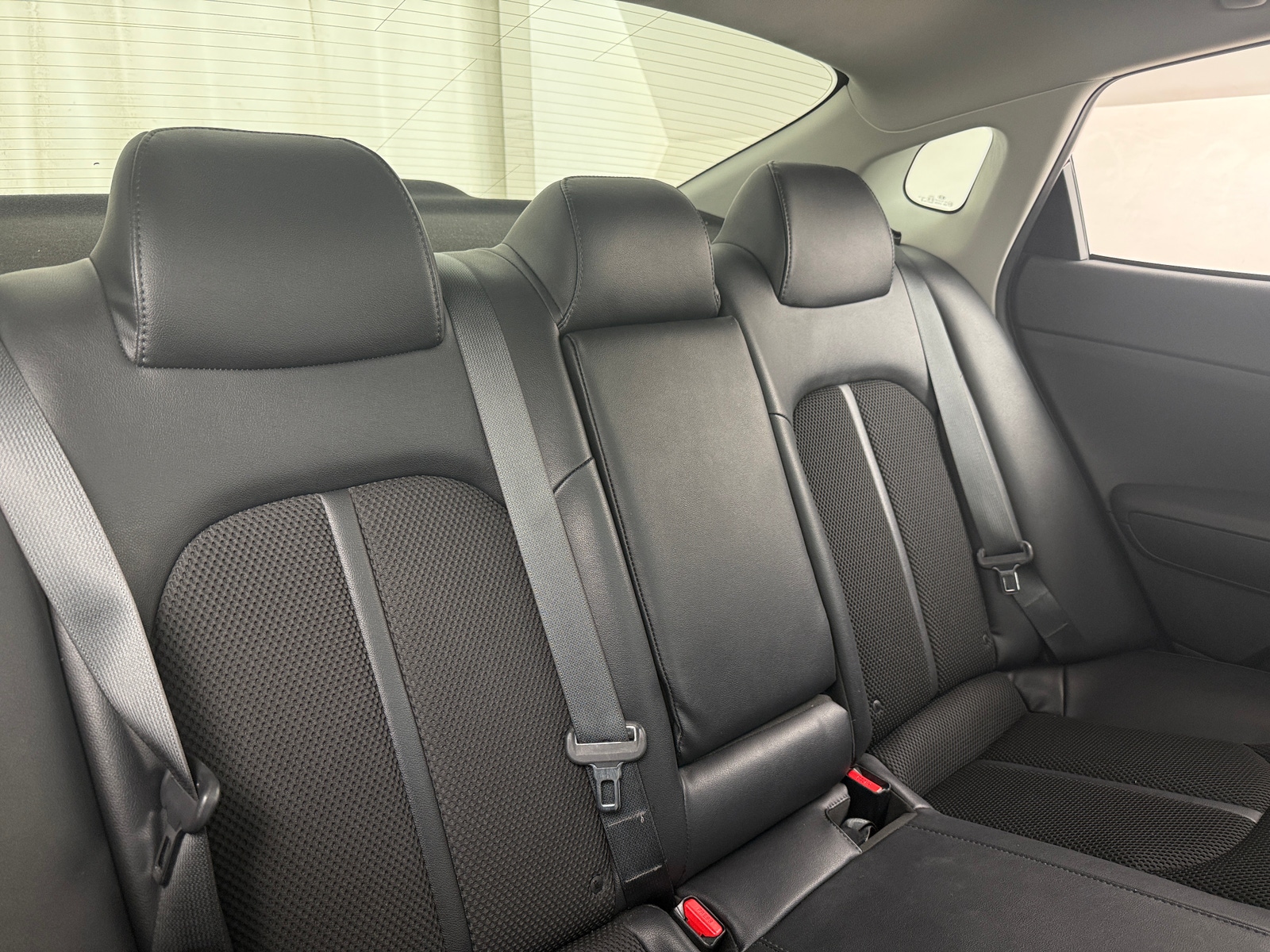 Thumbnail: 2019 Kia Optima - 6