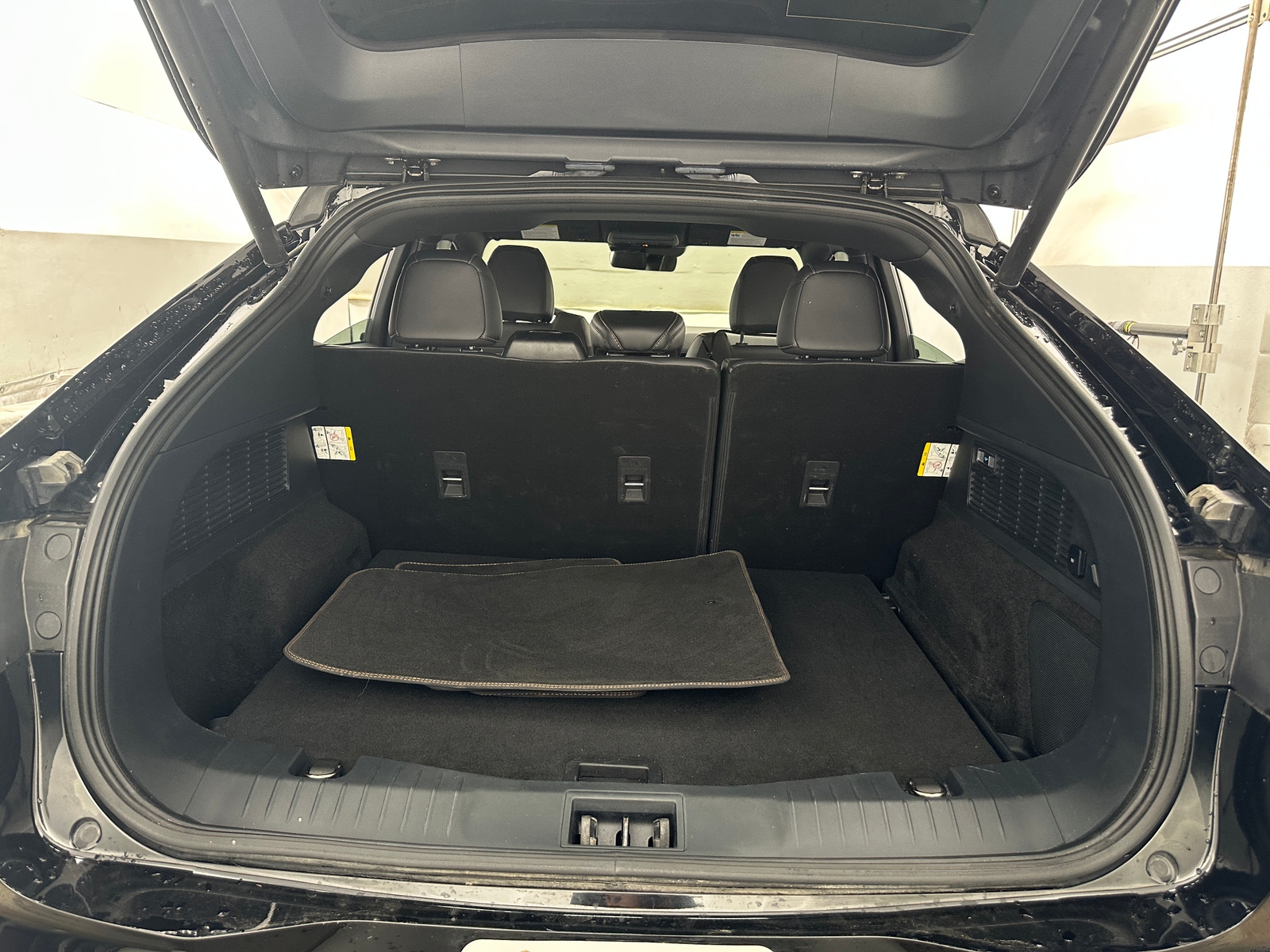 Thumbnail: 2022 Ford Mustang Mach-E - 6