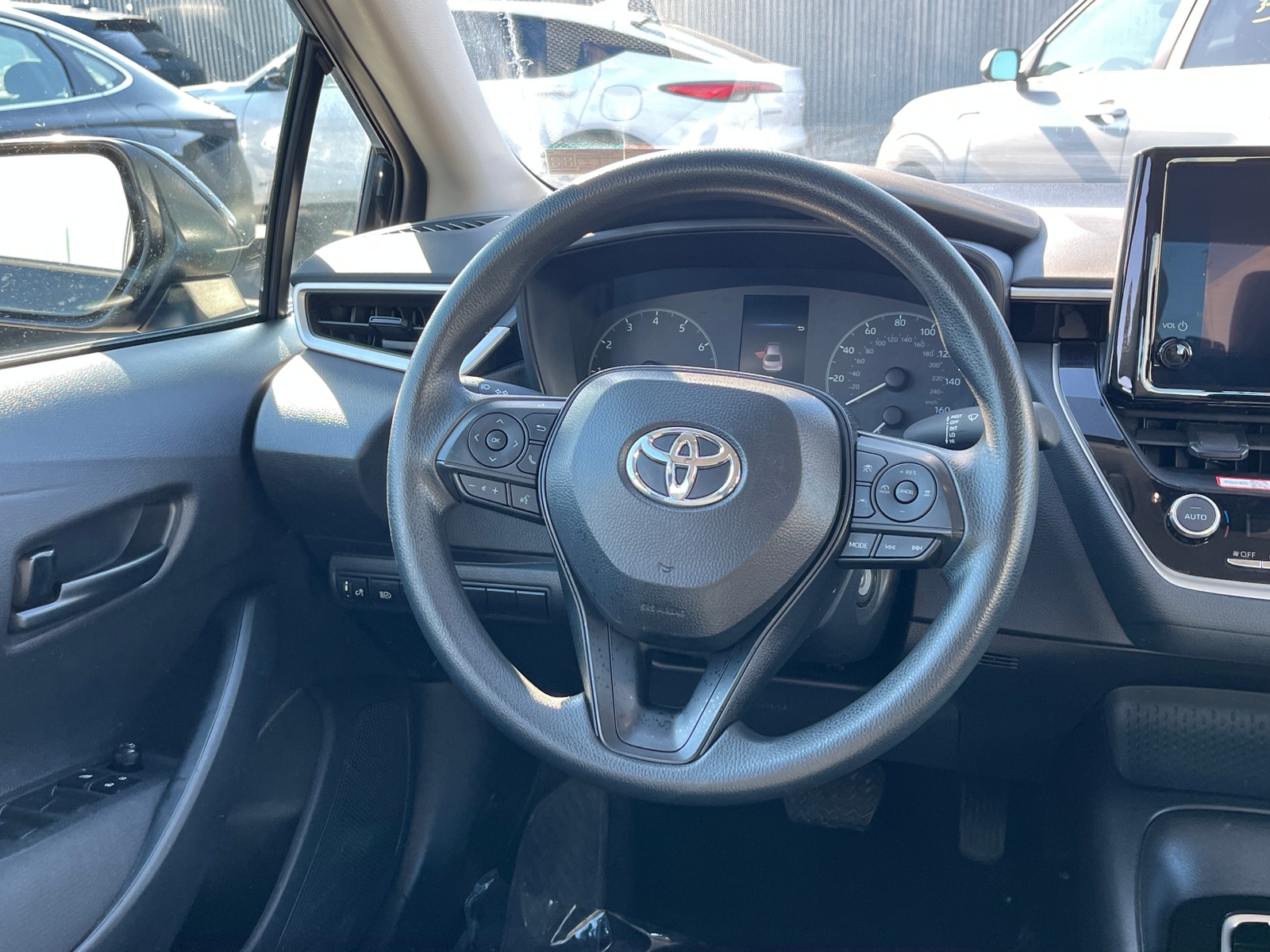 Thumbnail: 2025 Toyota Corolla - 4