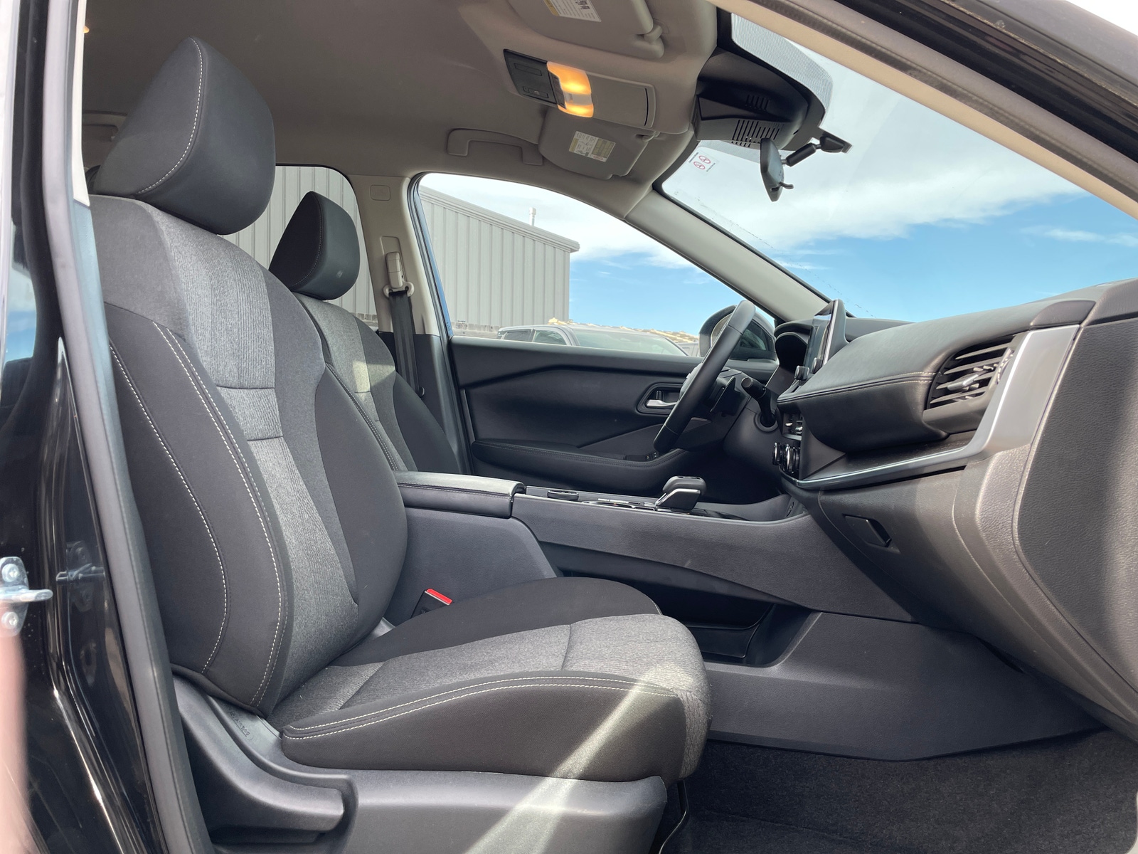 Thumbnail: 2025 Nissan Rogue - 2