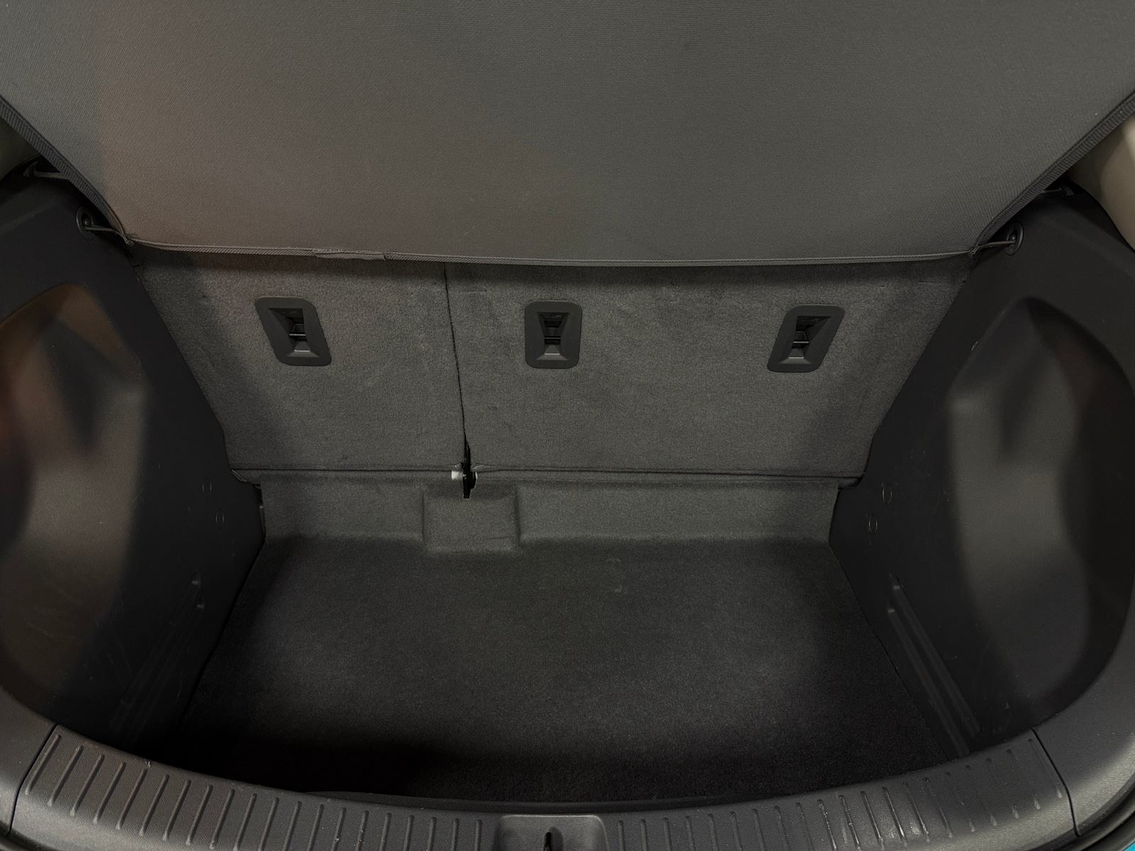 Thumbnail: 2020 Chevrolet Bolt EV - 7