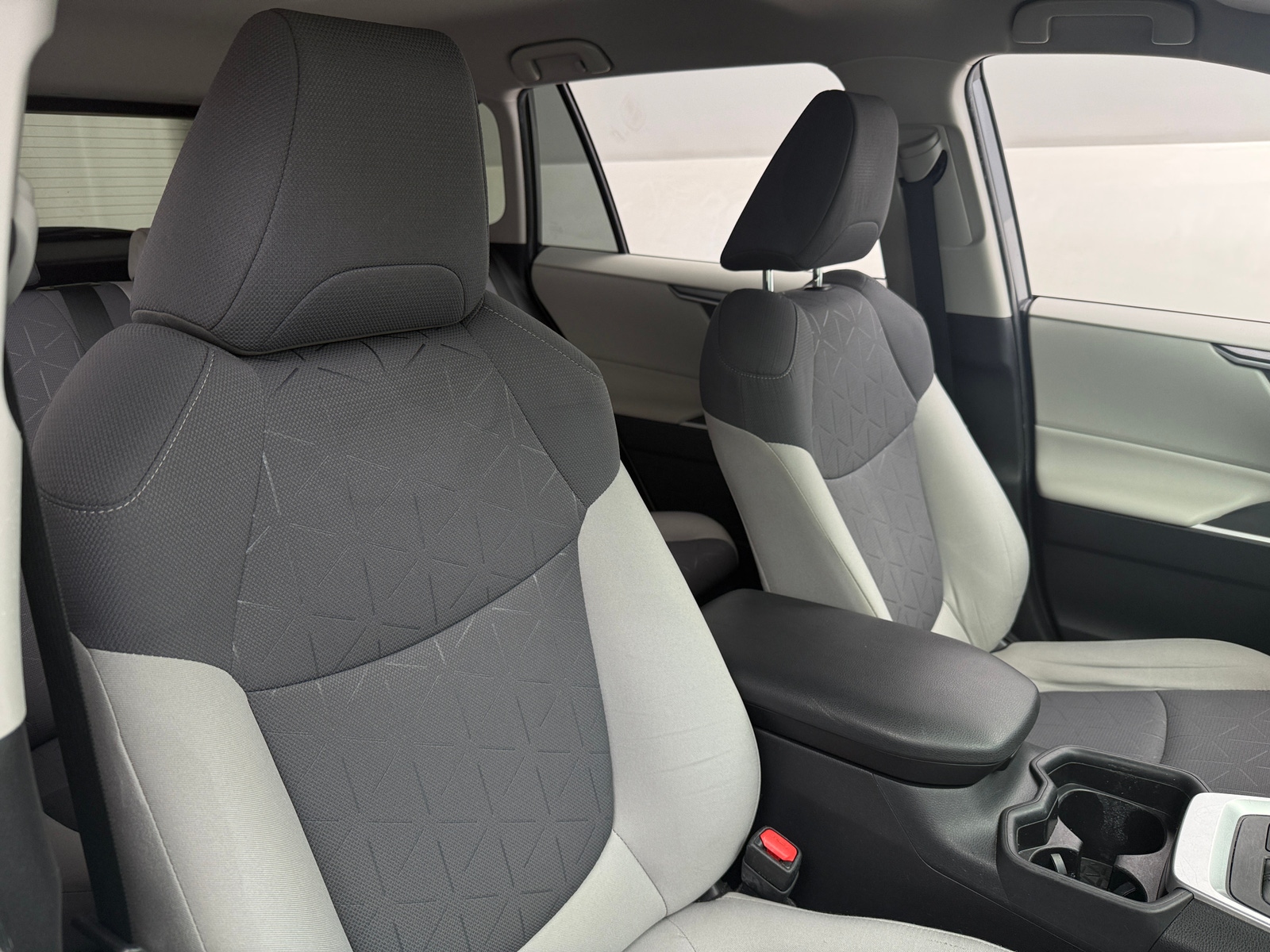 Thumbnail: 2021 Toyota RAV4 - 2