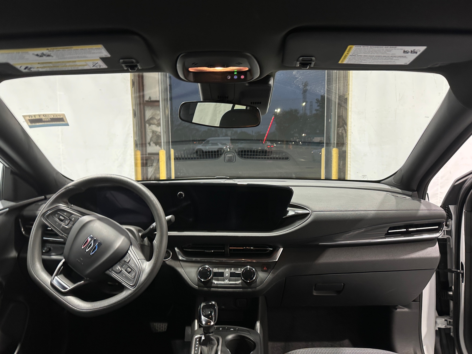 Thumbnail: 2025 Buick Envista - 3