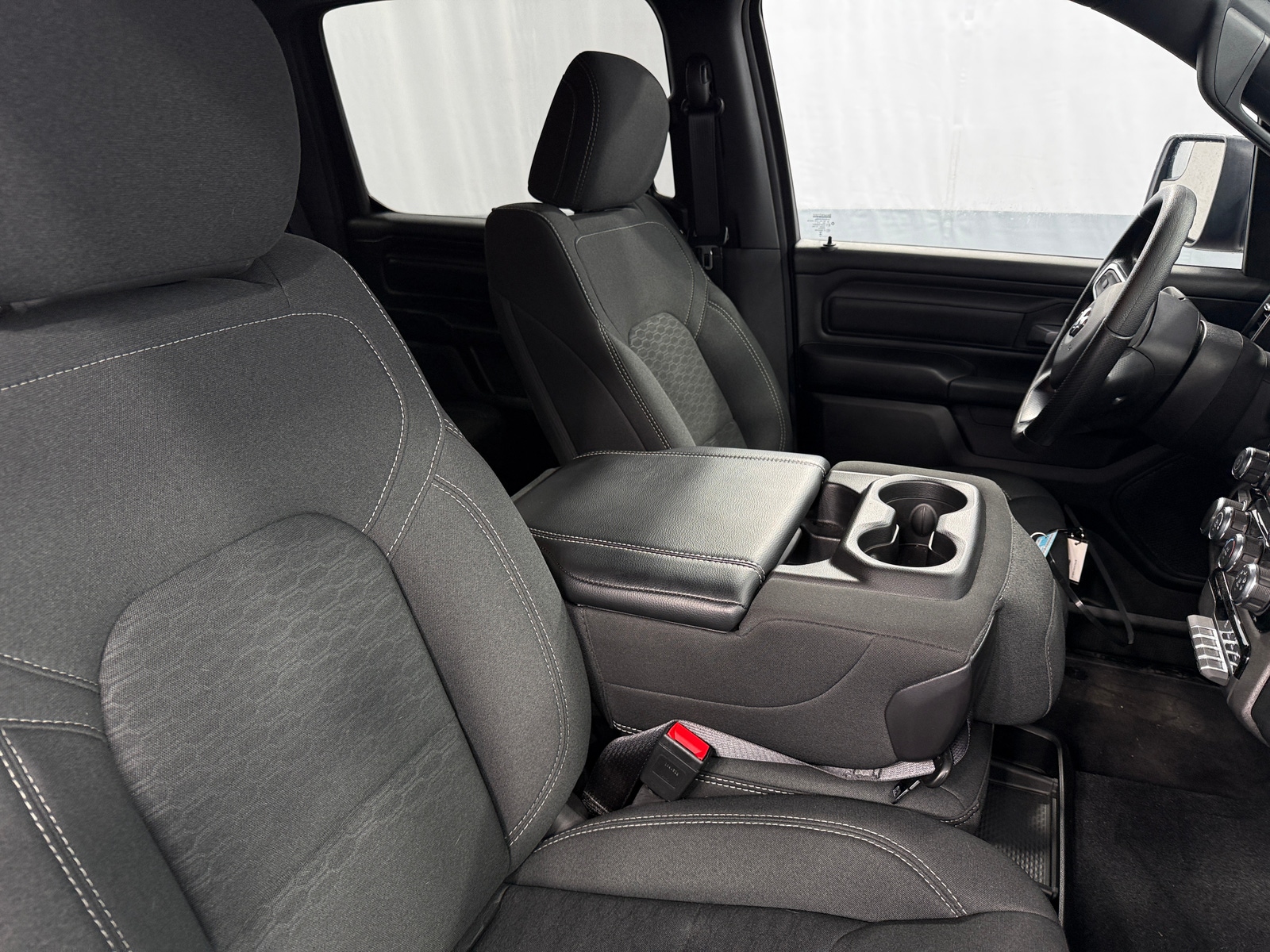 Thumbnail: 2025 RAM 1500 - 2