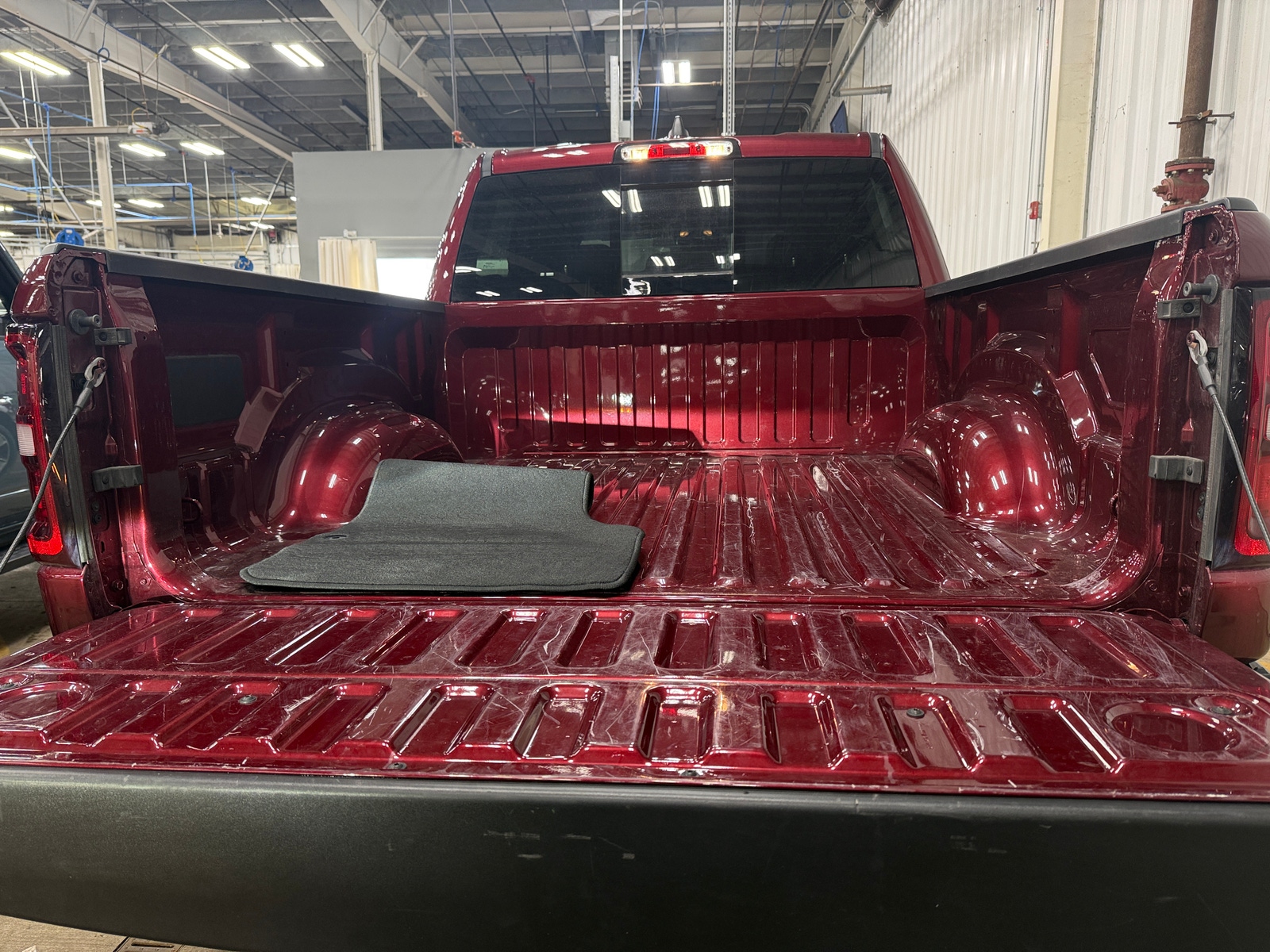 Thumbnail: 2025 RAM 1500 - 7