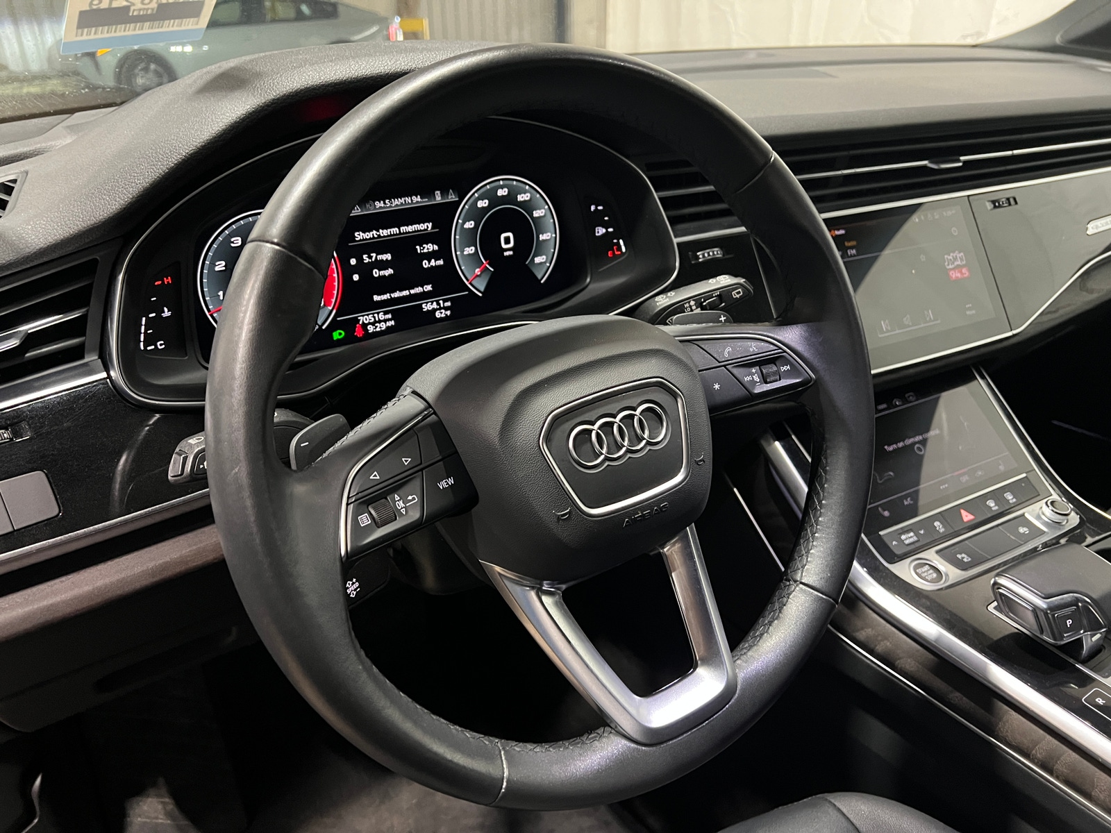 Thumbnail: 2021 Audi Q7 - 4