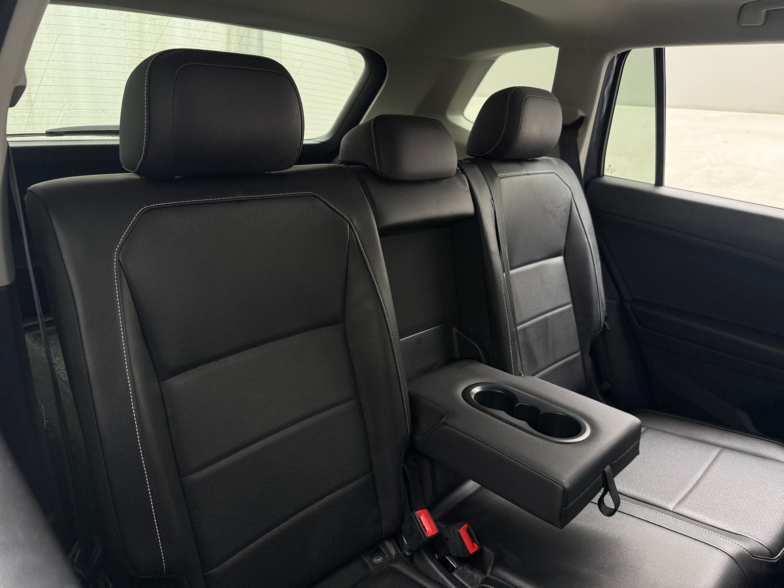 Thumbnail: 2021 Volkswagen Tiguan - 5