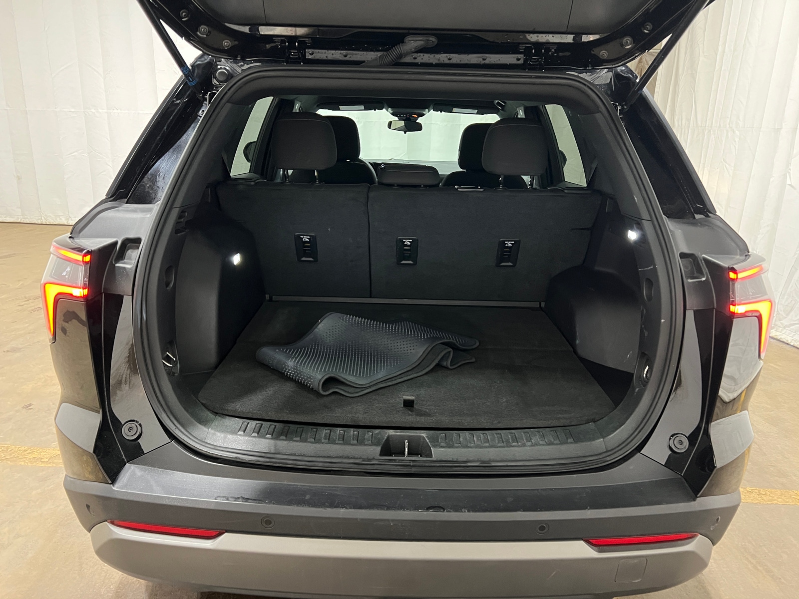 Thumbnail: 2025 Chevrolet Equinox - 7