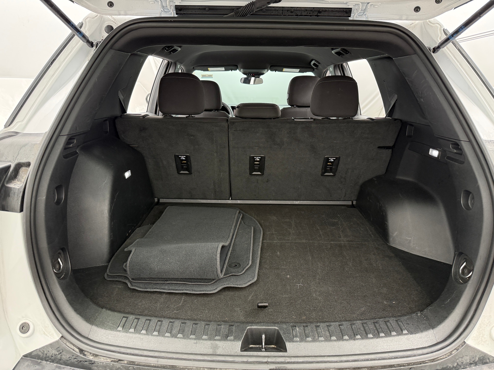 Thumbnail: 2025 Chevrolet Equinox - 7