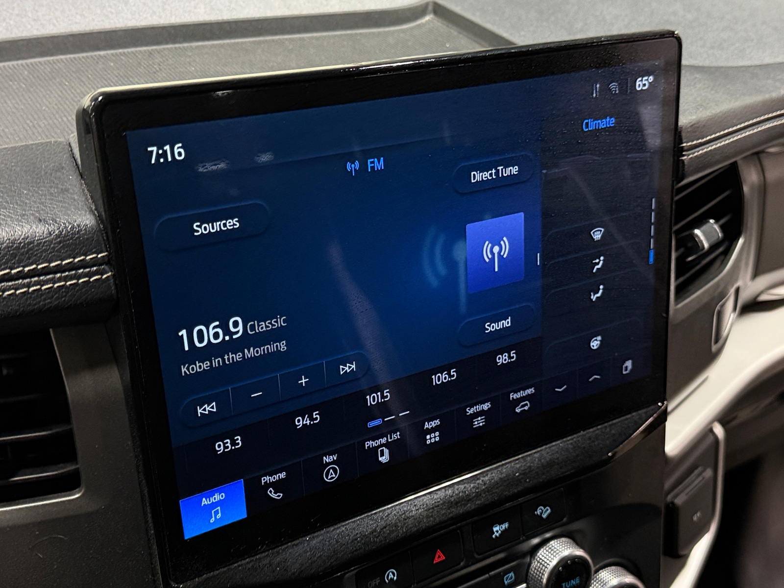 Thumbnail: 2024 Ford Expedition MAX - 3