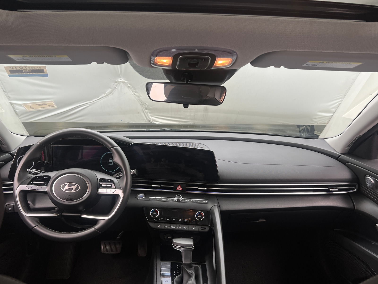 Thumbnail: 2025 Hyundai Elantra - 3