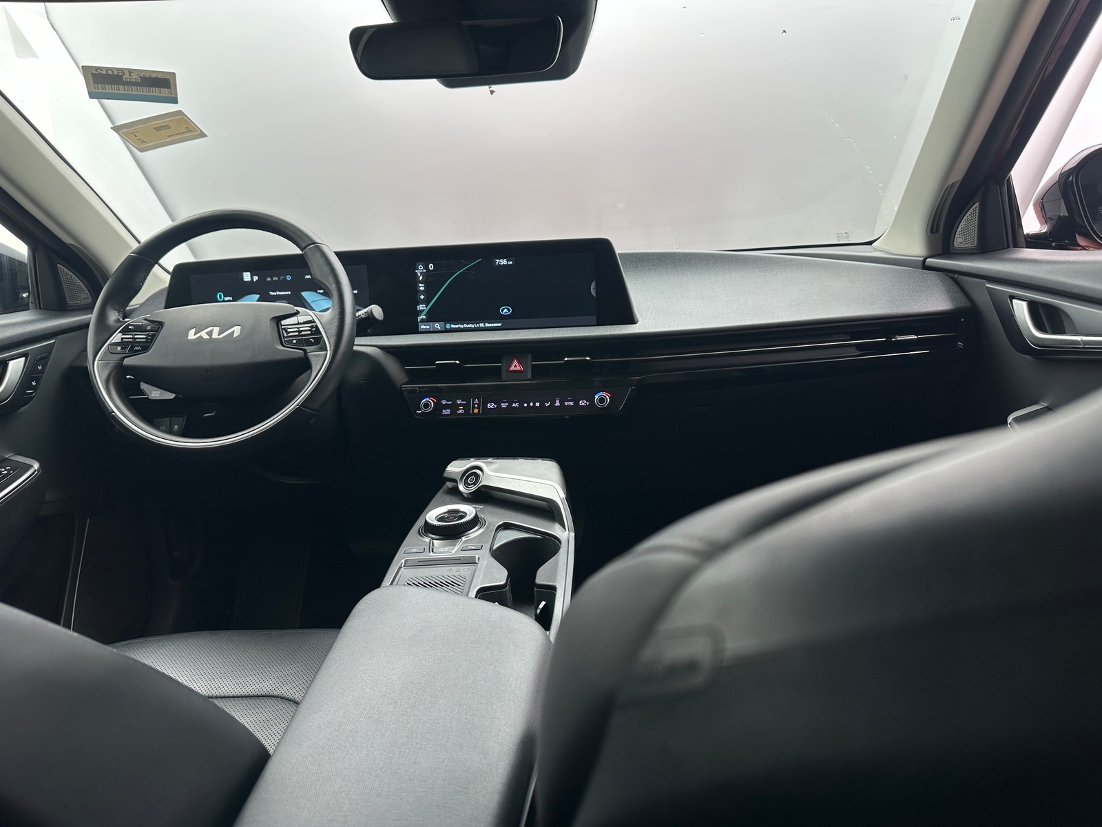 Thumbnail: 2023 Kia EV6 - 3