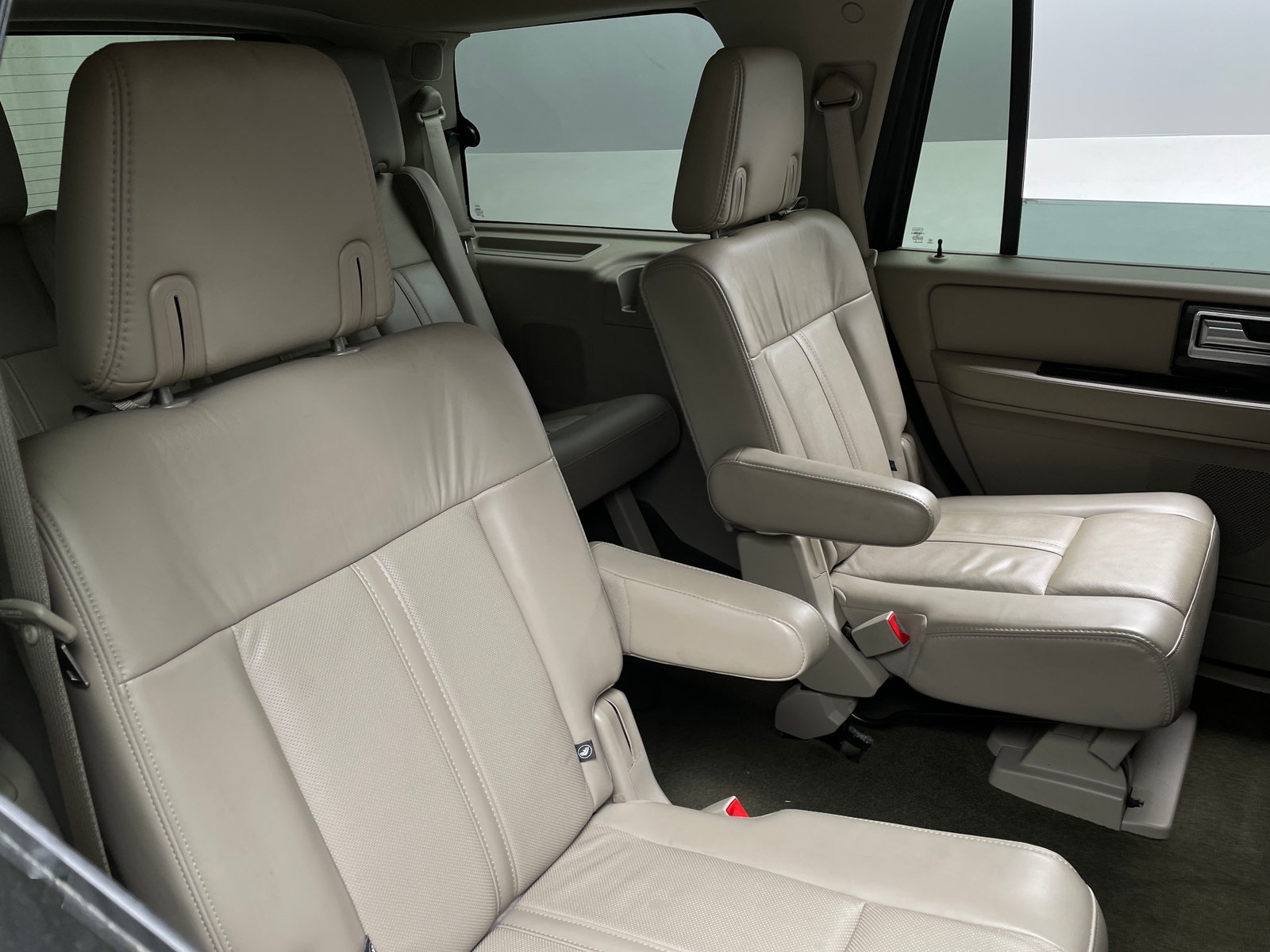 Thumbnail: 2017 Lincoln Navigator - 5