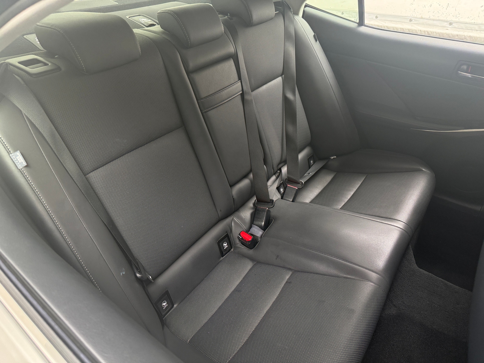 Thumbnail: 2016 Lexus IS - 5