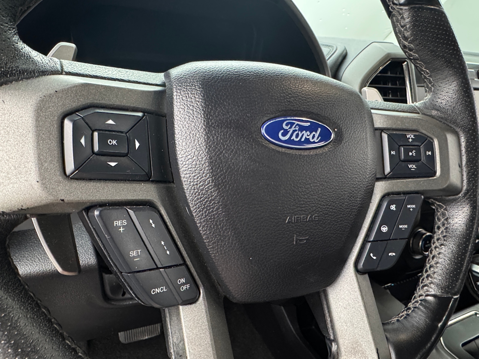 Thumbnail: 2019 Ford Econoline - 5