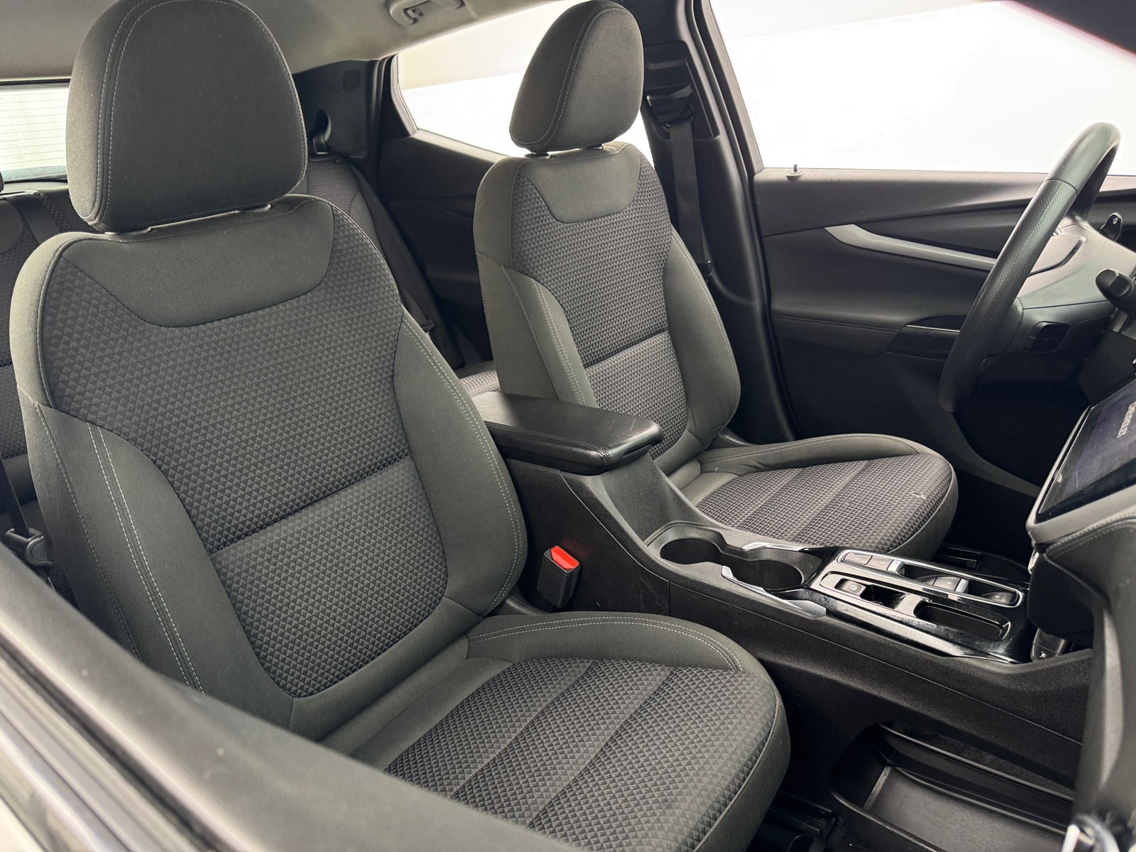 Thumbnail: 2022 Chevrolet Bolt EUV - 2