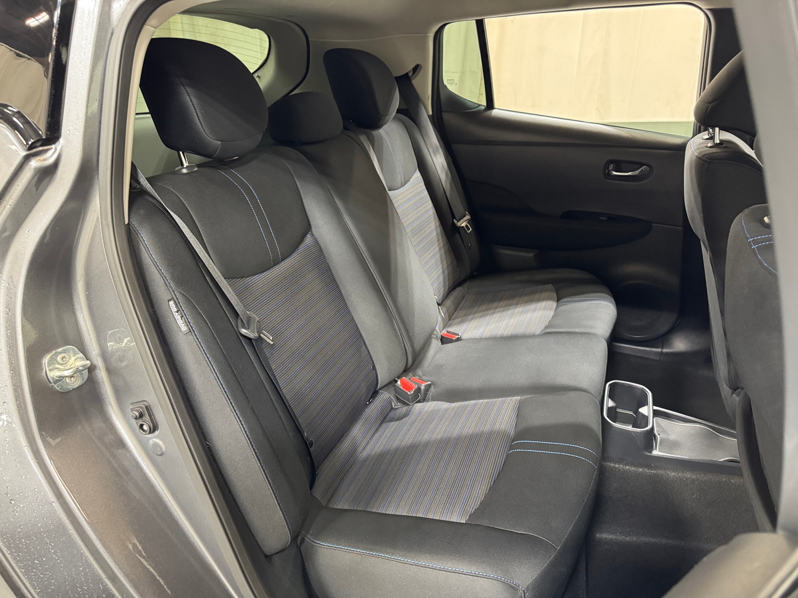 Thumbnail: 2023 Nissan Leaf - 6