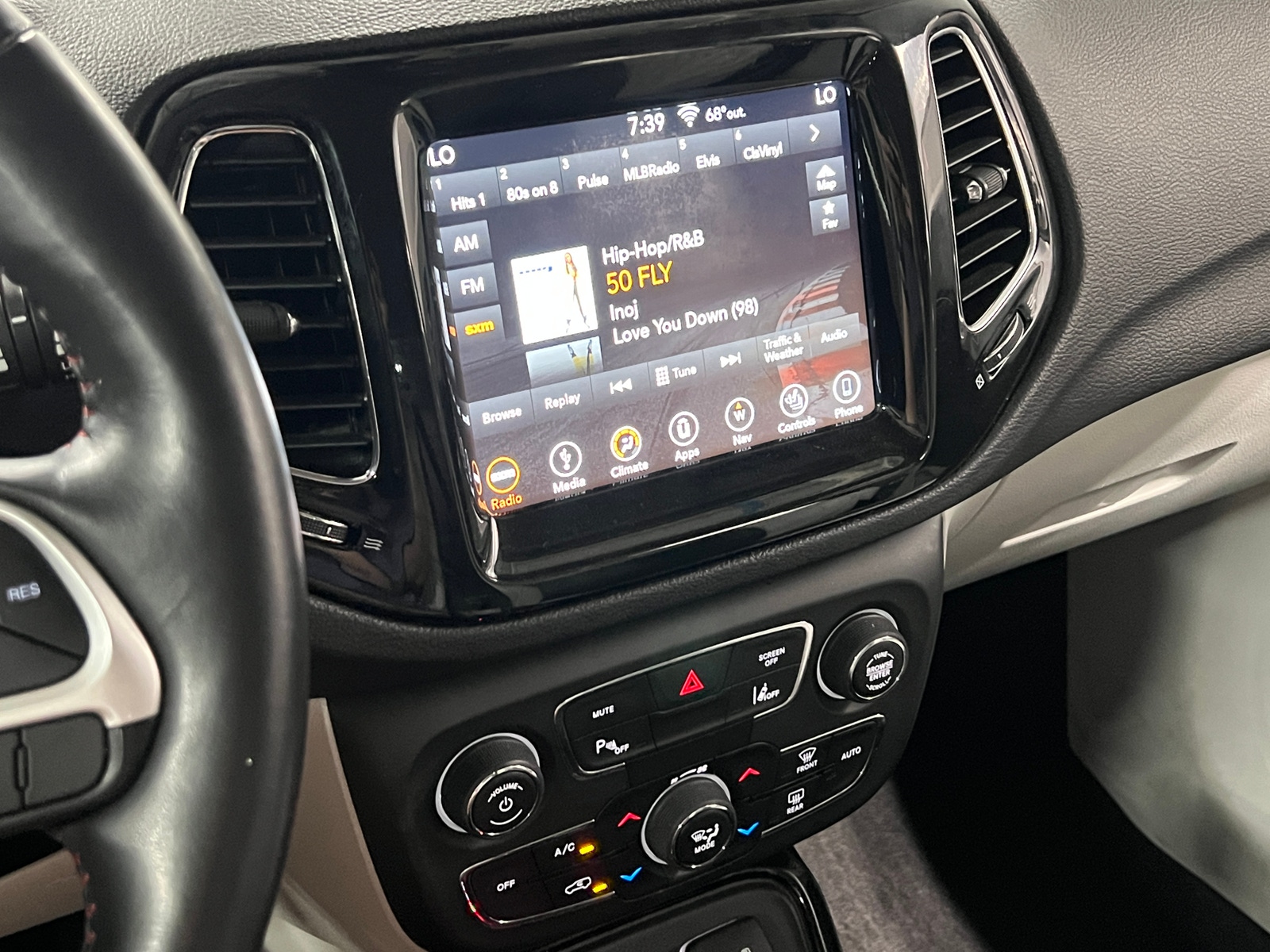 Thumbnail: 2018 Jeep Compass - 3