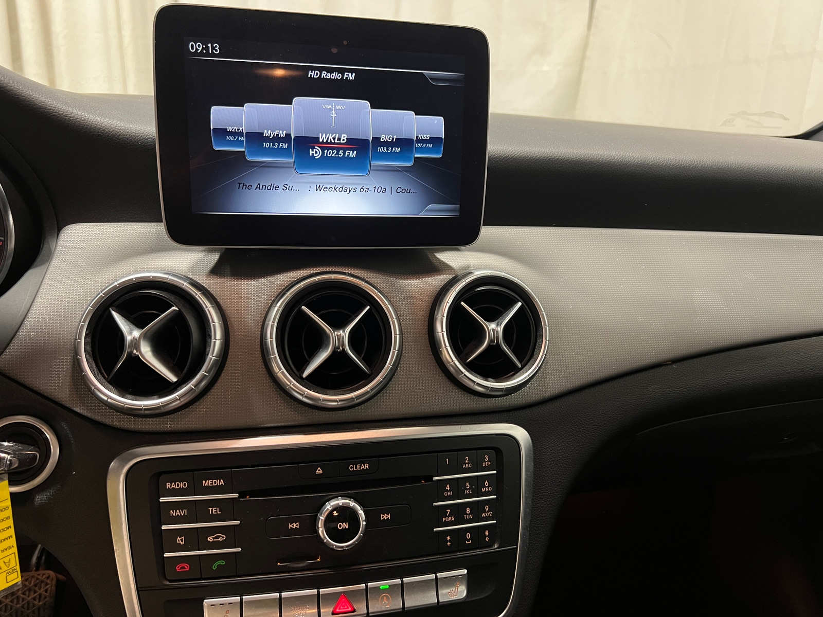 Thumbnail: 2018 Mercedes-Benz CLA - 3