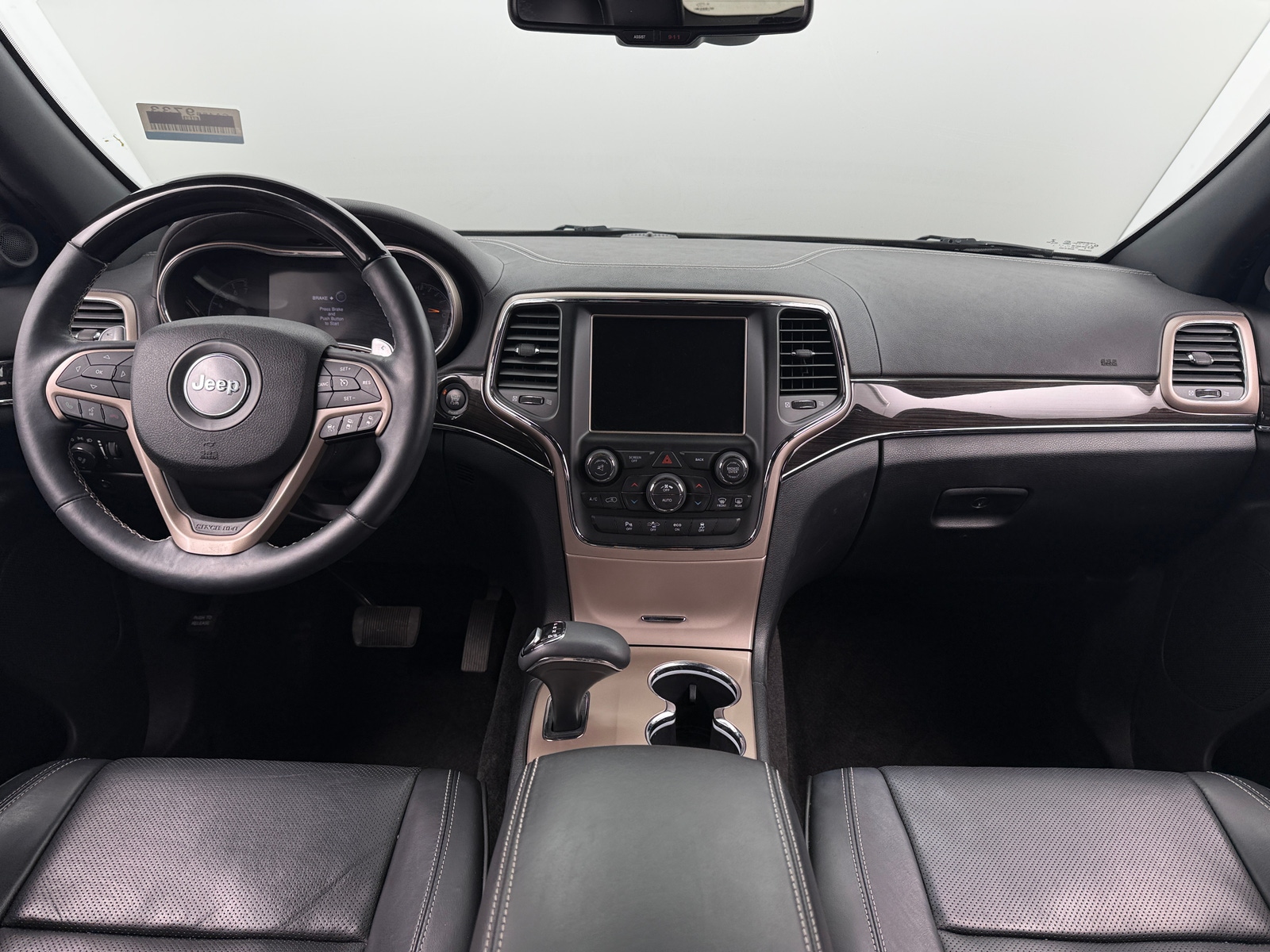 Thumbnail: 2015 Jeep Grand Cherokee - 2