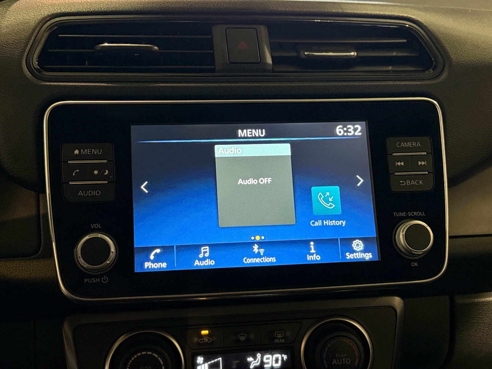 Thumbnail: 2024 Nissan Leaf - 4