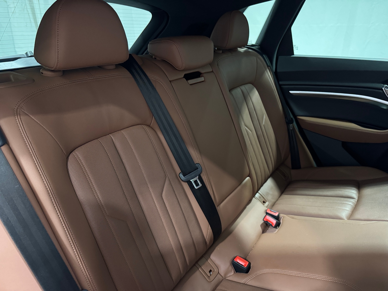 Thumbnail: 2022 Audi e-tron - 5