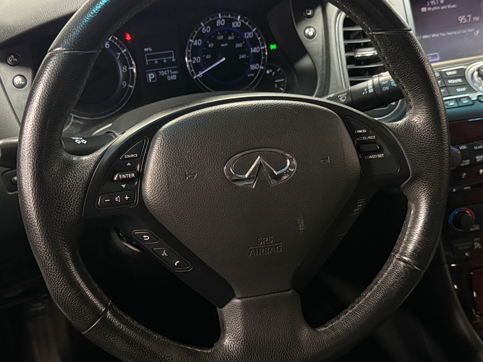 Thumbnail: 2017 INFINITI QX50 - 4