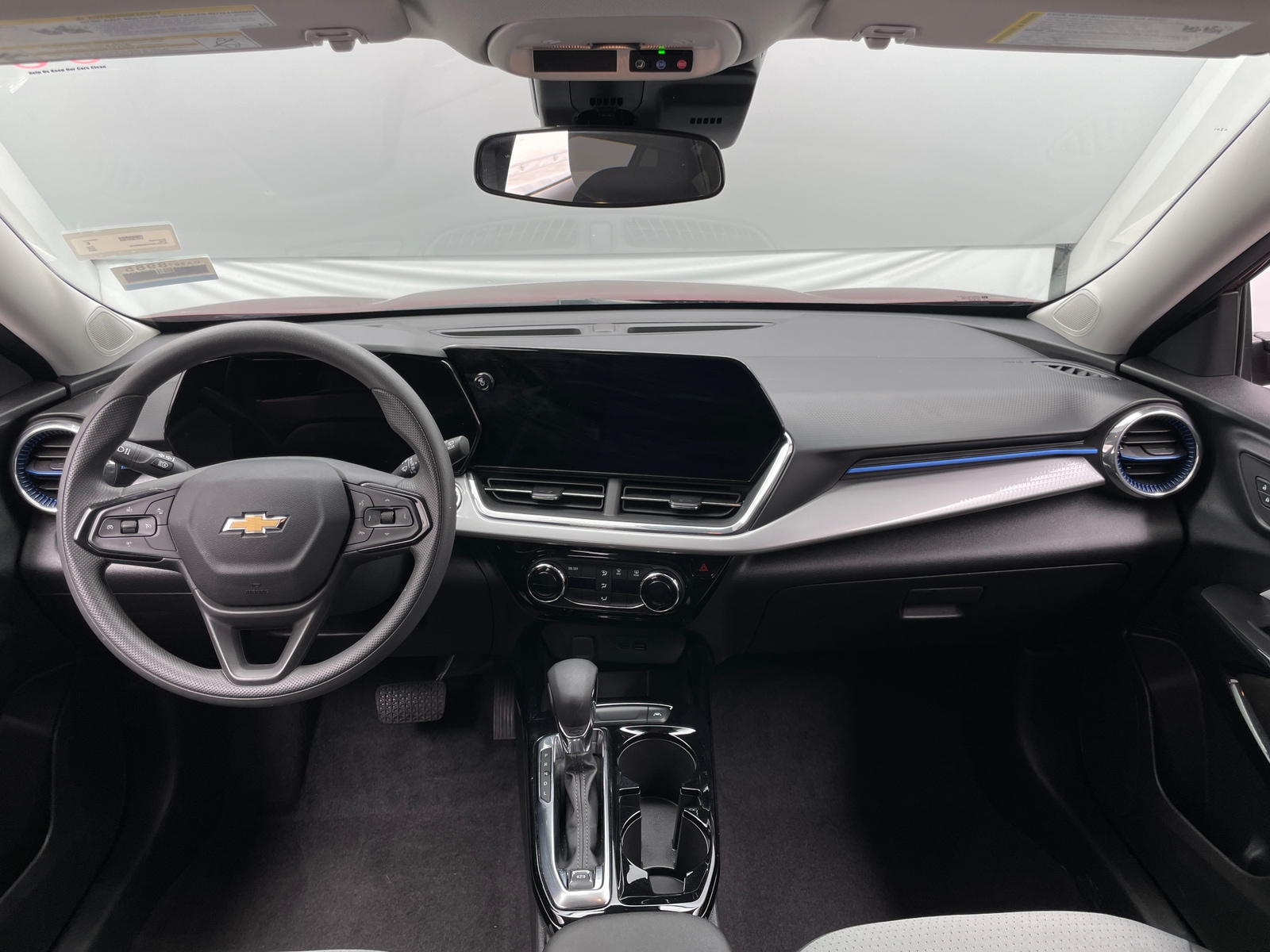 Thumbnail: 2025 Chevrolet Trax - 3