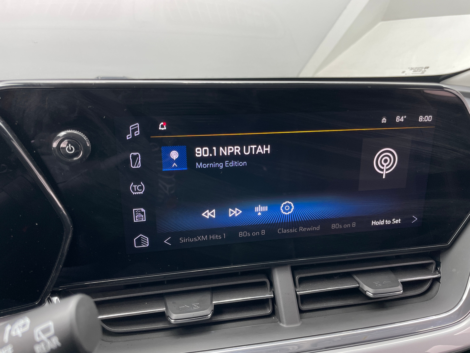 Thumbnail: 2025 Chevrolet Trax - 4