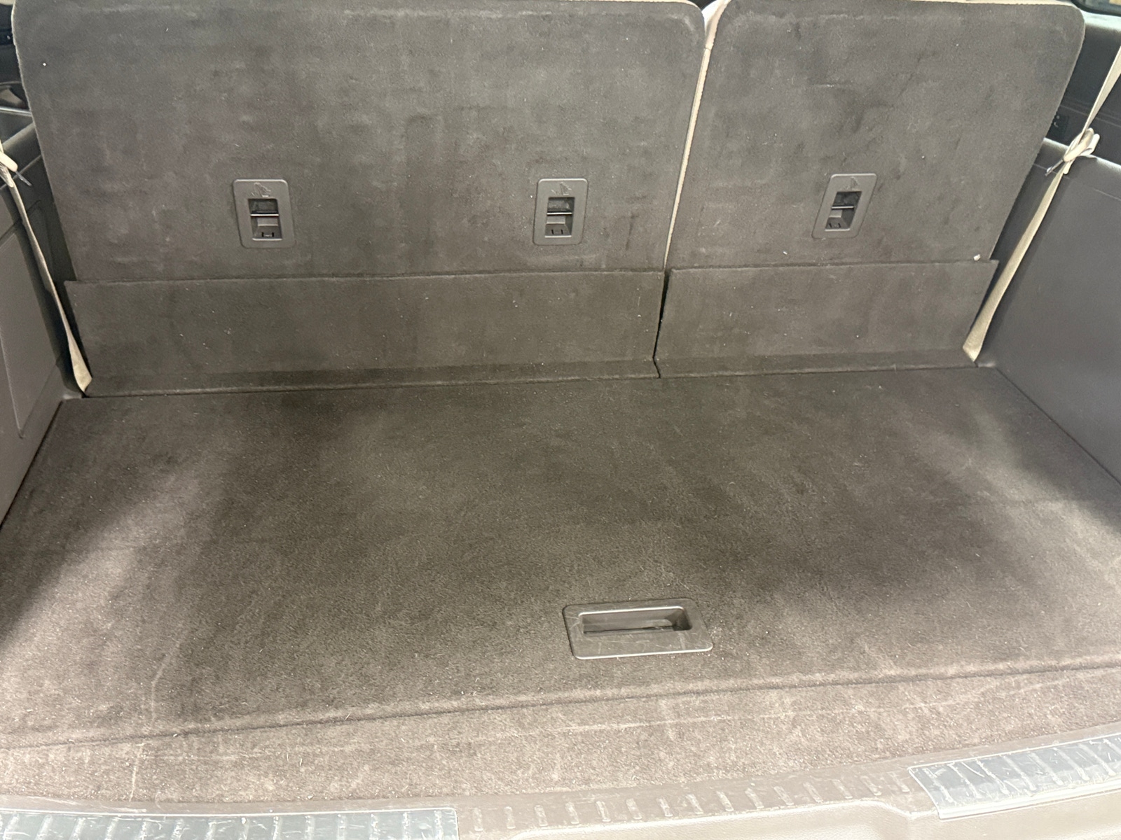 Thumbnail: 2022 Lincoln Navigator L - 6