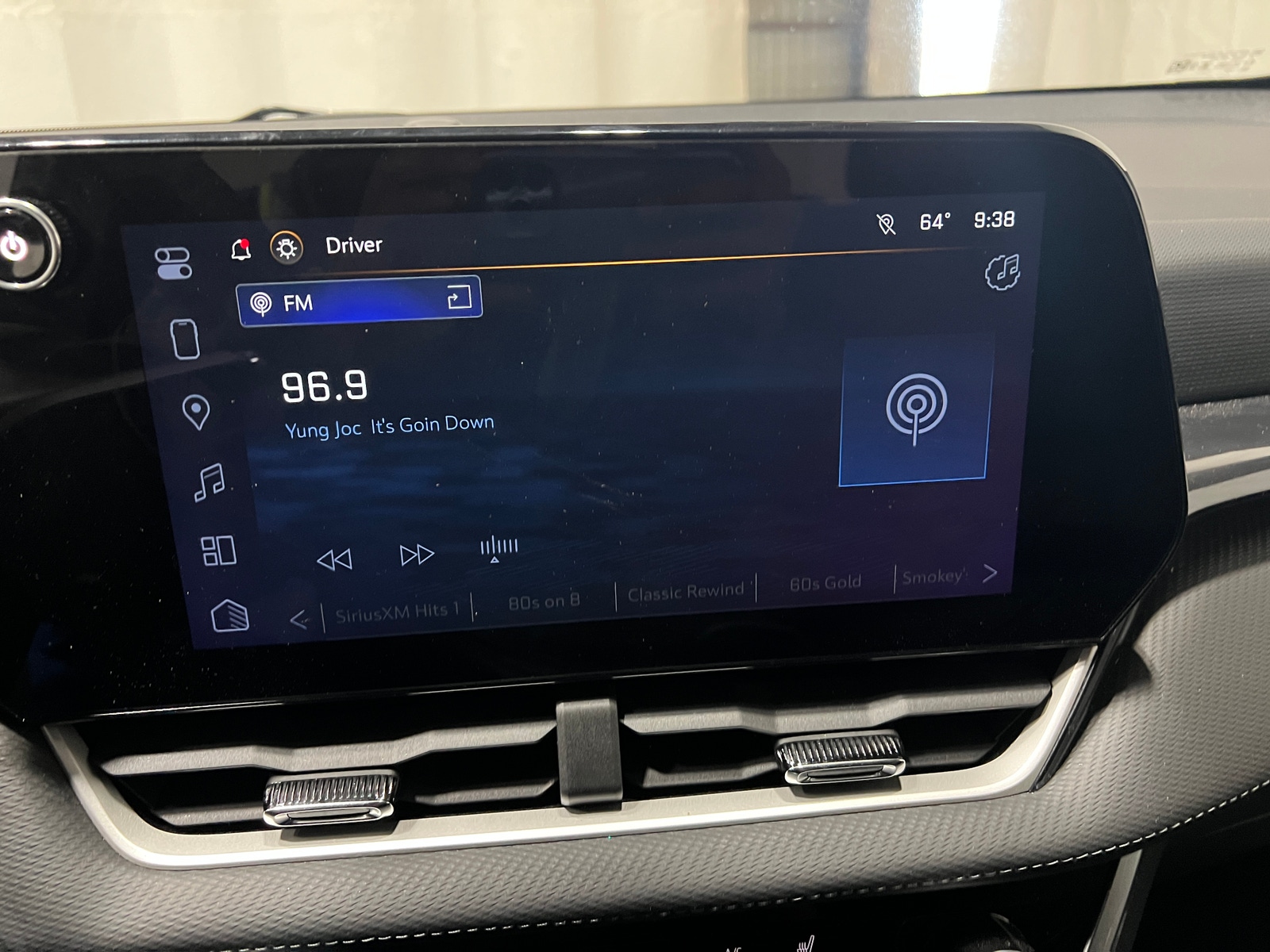 Thumbnail: 2025 Chevrolet Equinox - 4