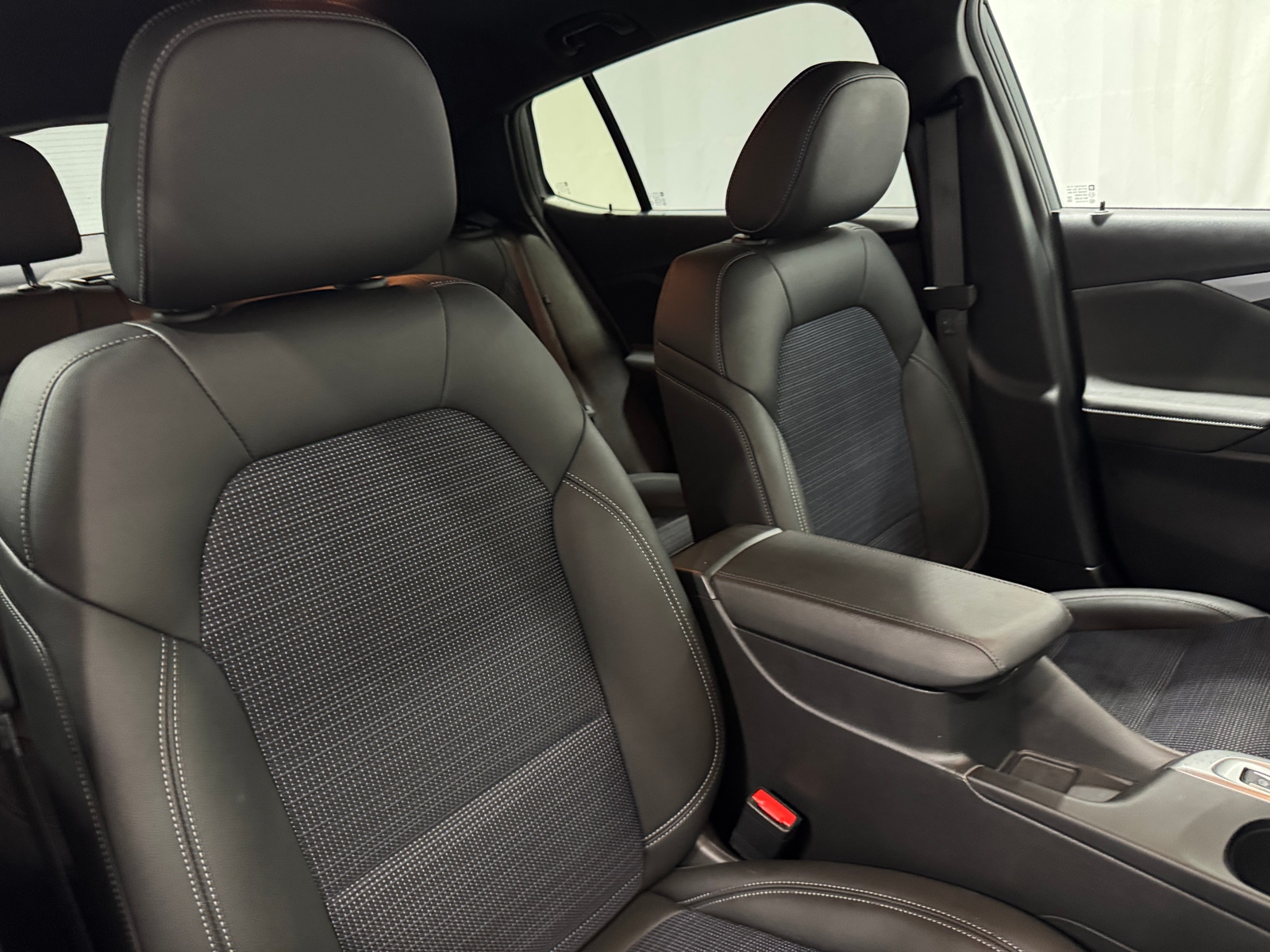 Thumbnail: 2025 Buick Envista - 2