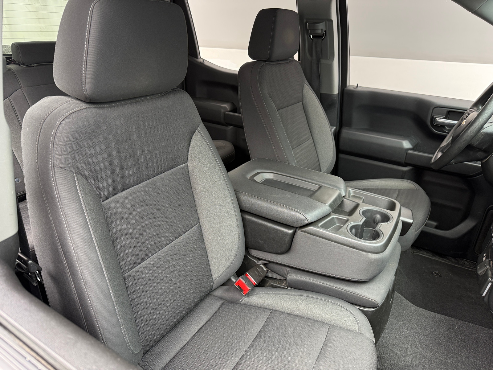 Thumbnail: 2022 Chevrolet Silverado 1500 - 2