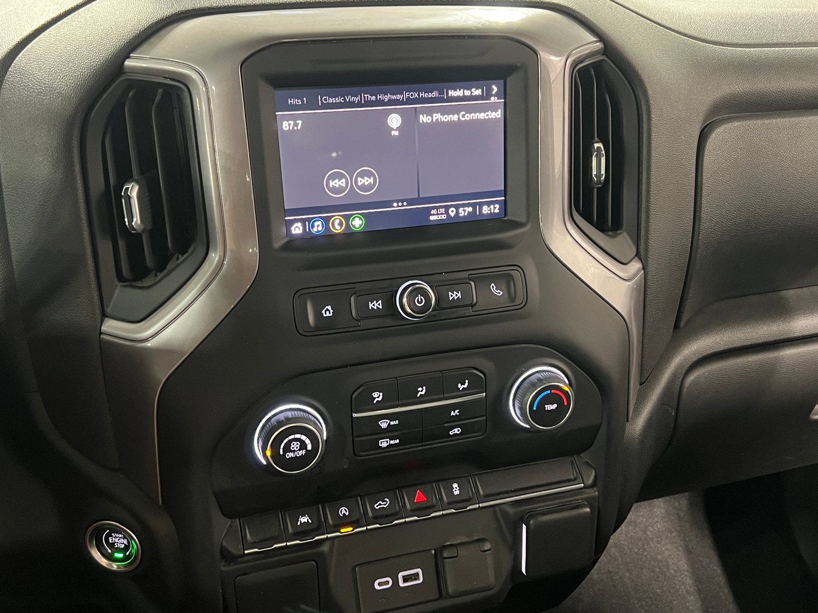 Thumbnail: 2022 Chevrolet Silverado 1500 - 4