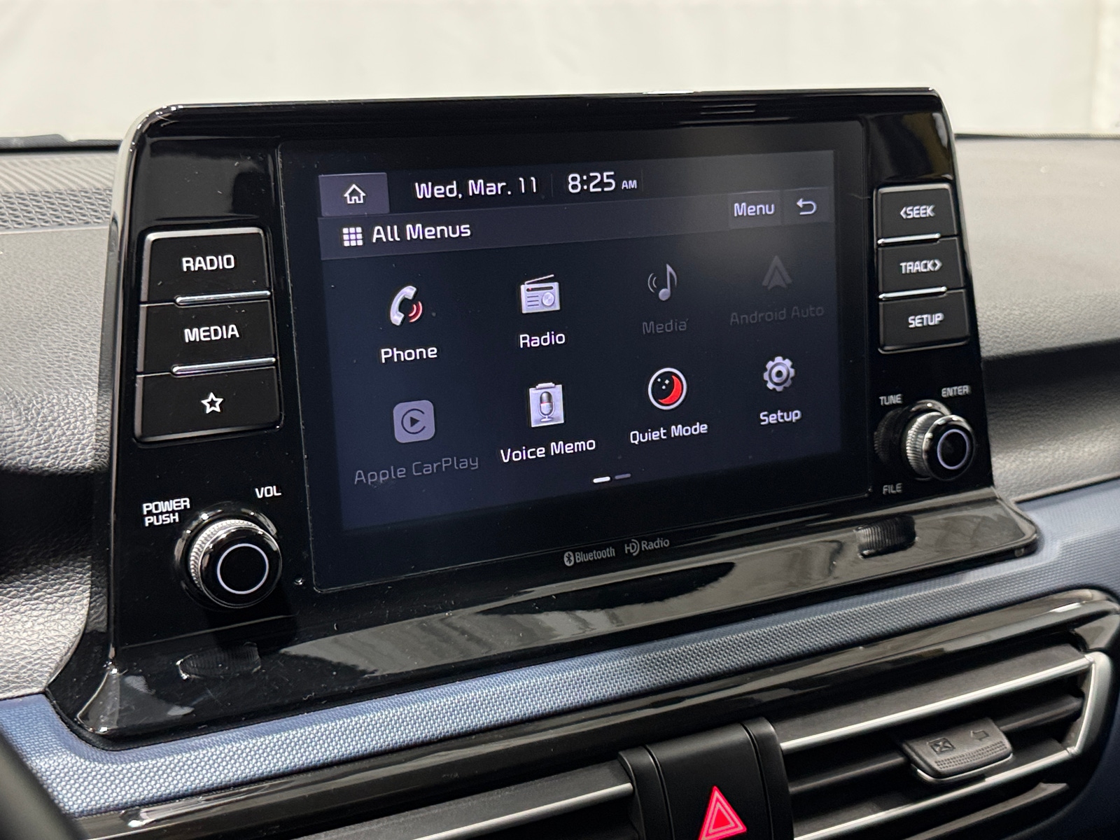 Thumbnail: 2023 Kia Seltos - 4