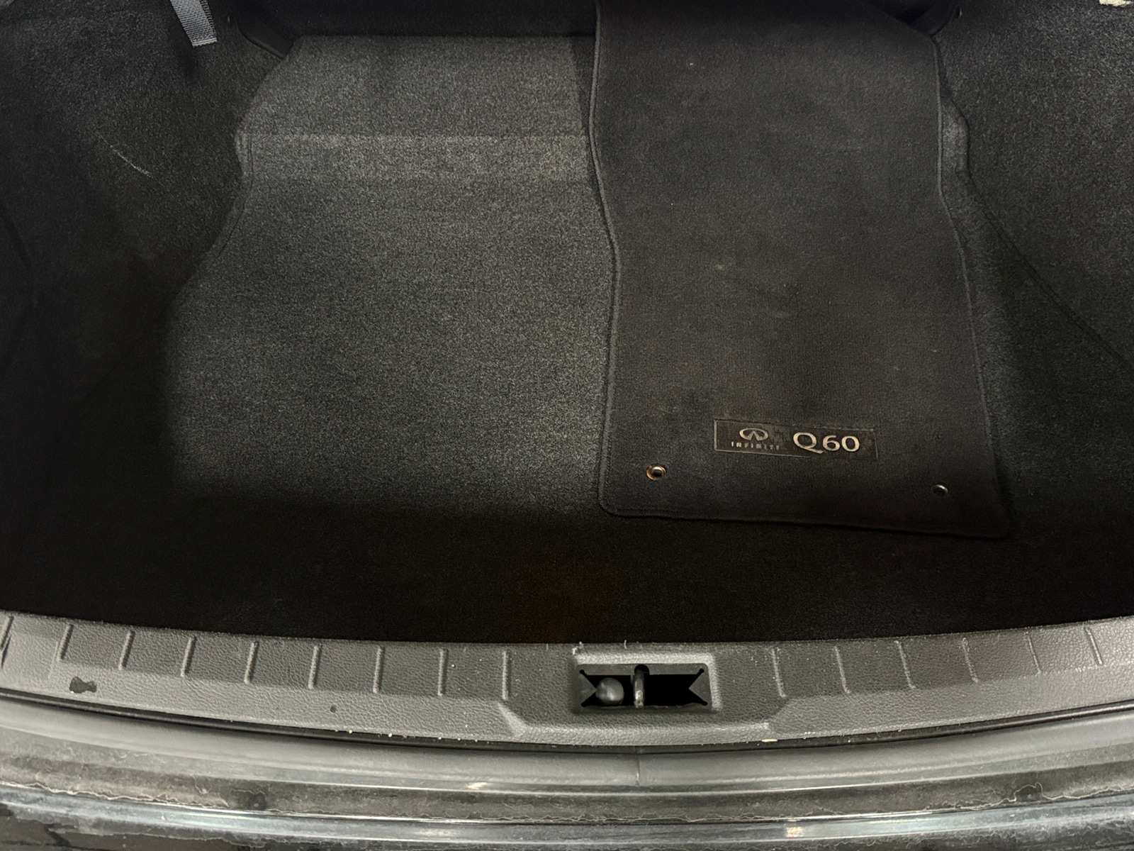 Thumbnail: 2017 INFINITI Q60 - 4