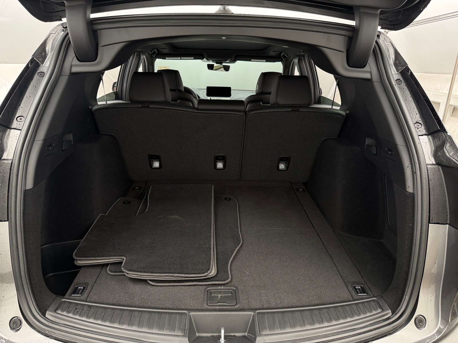 Thumbnail: 2025 Acura RDX - 6