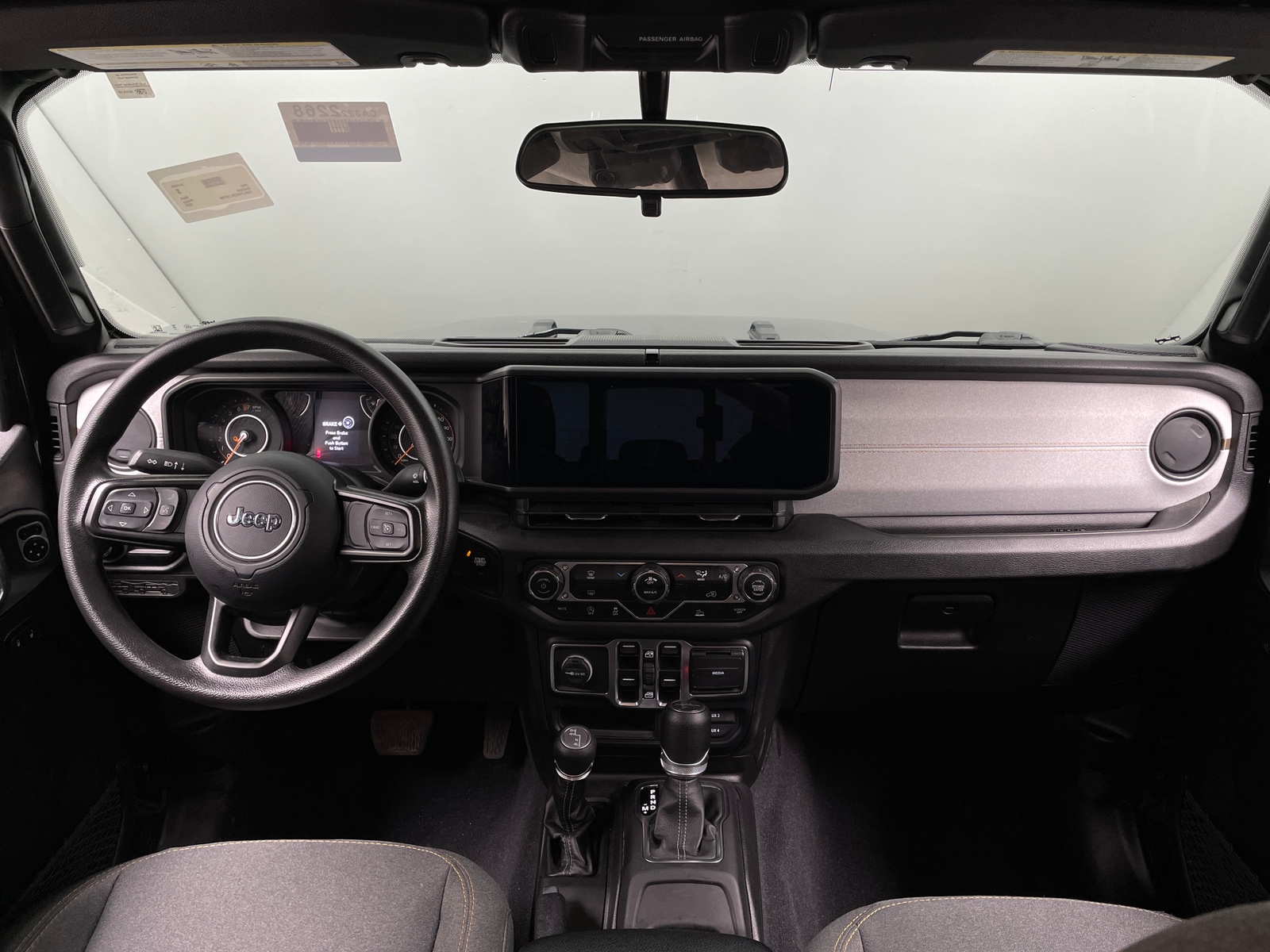 Thumbnail: 2024 Jeep Gladiator - 3