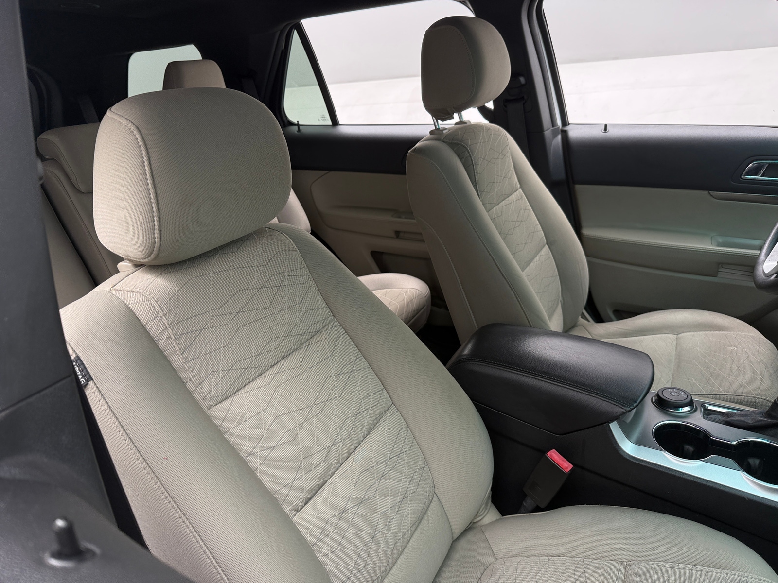 Thumbnail: 2015 Ford Explorer - 2