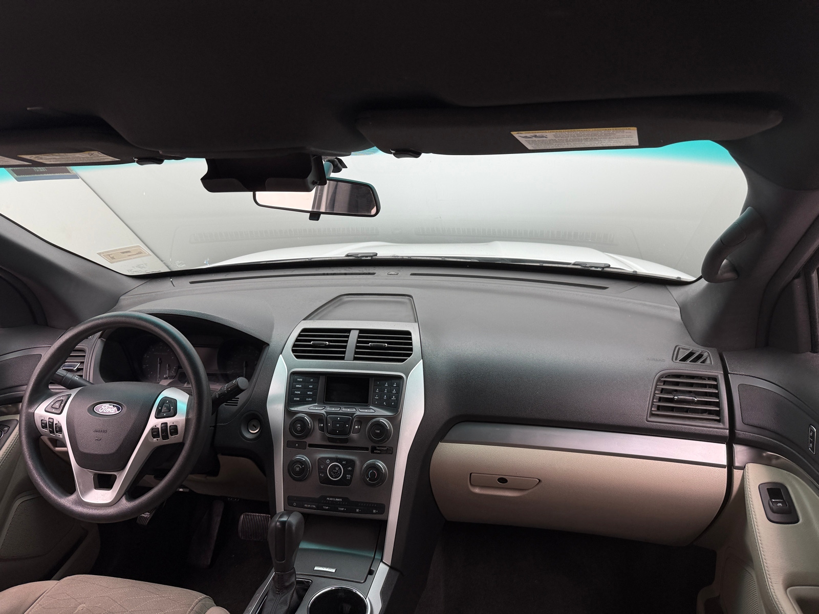 Thumbnail: 2015 Ford Explorer - 3