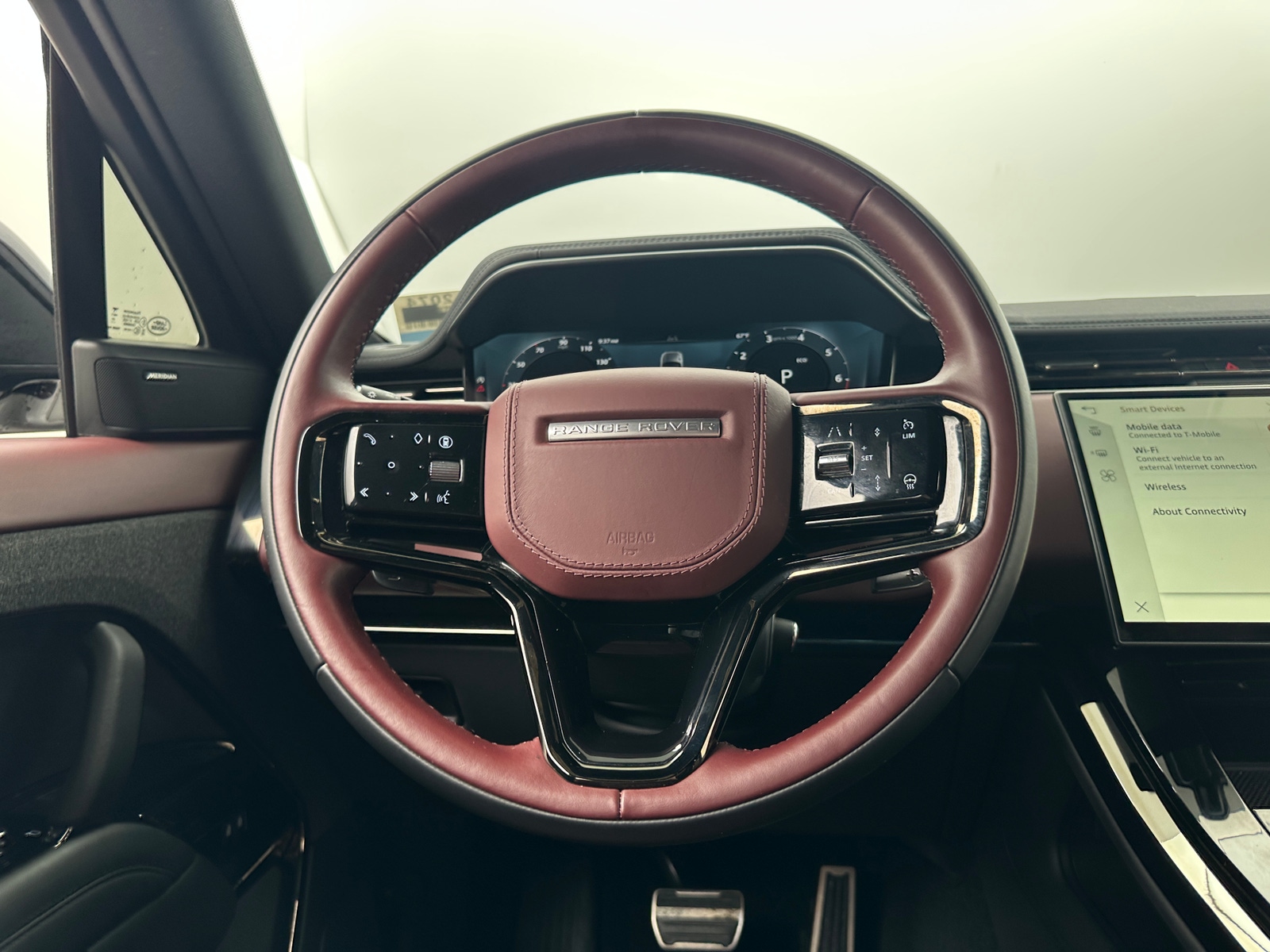 Thumbnail: 2024 Land Rover Range Rover Sport - 4