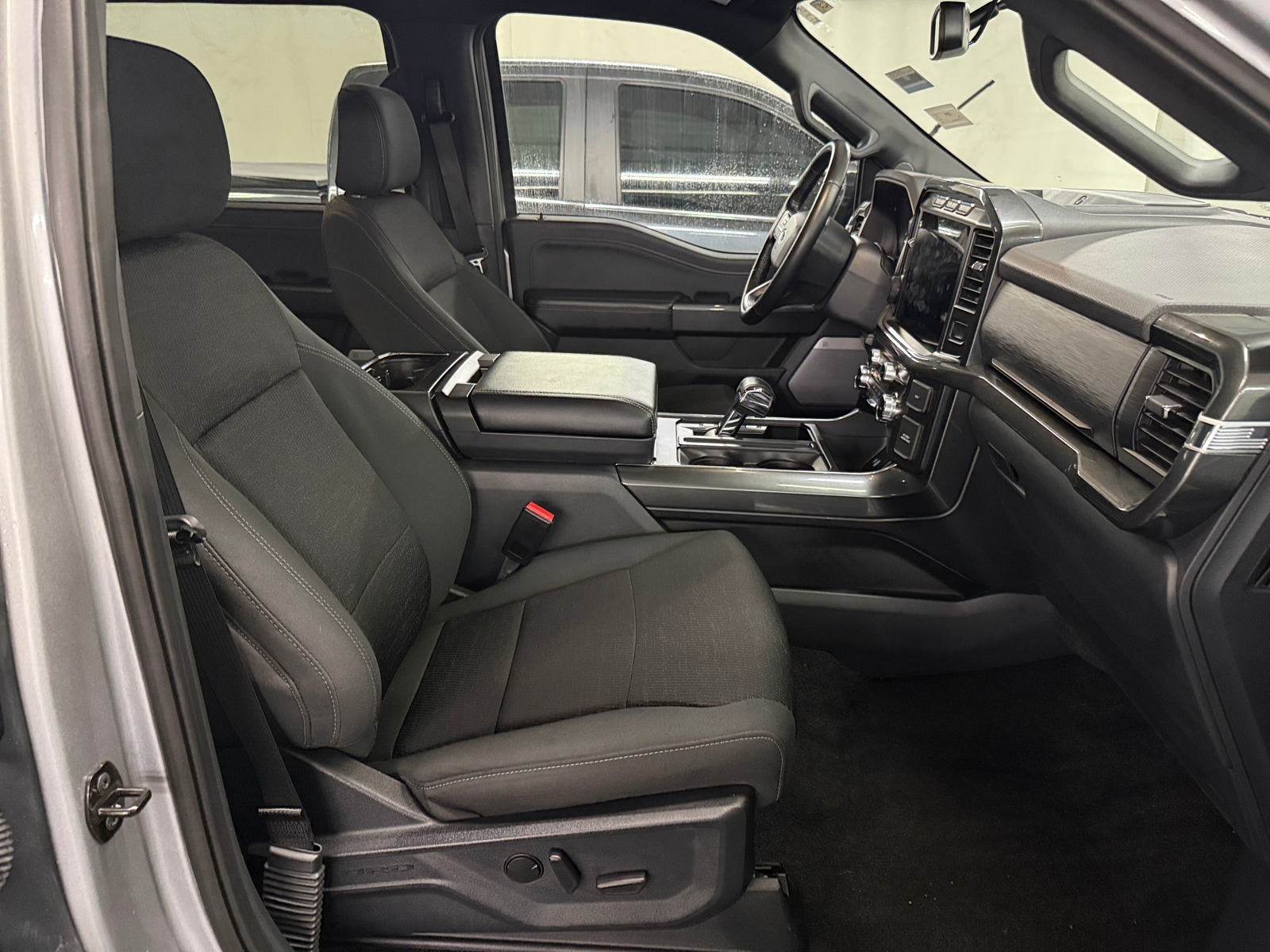 Thumbnail: 2022 Ford Econoline - 2