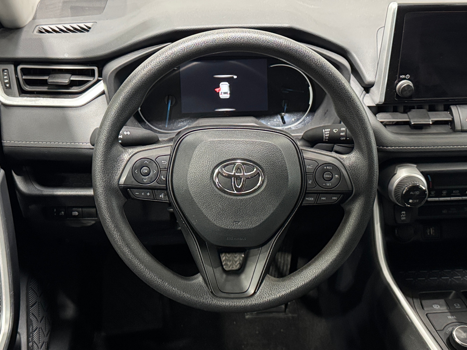 Thumbnail: 2025 Toyota RAV4 - 5