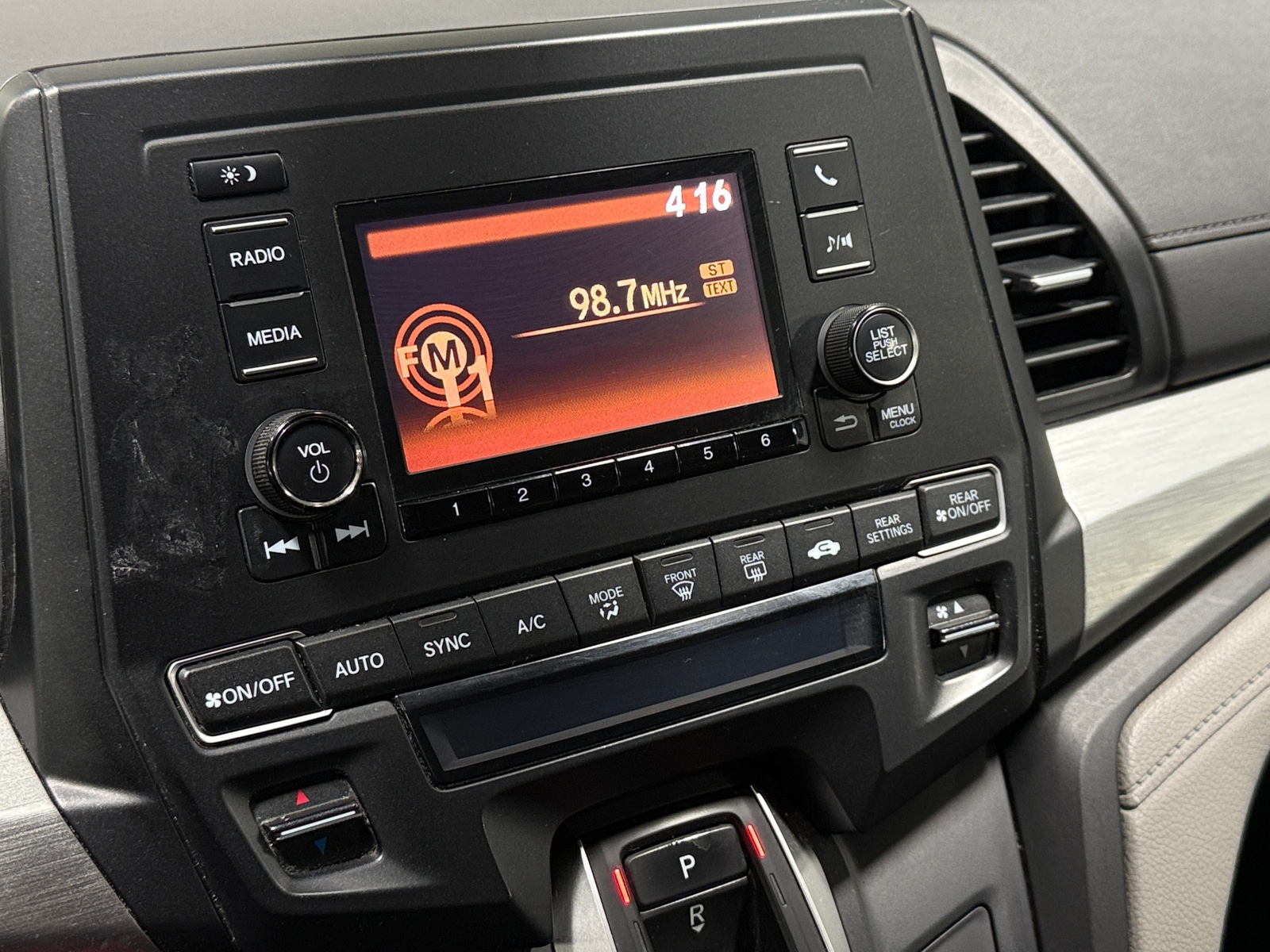 Thumbnail: 2020 Honda Odyssey - 4