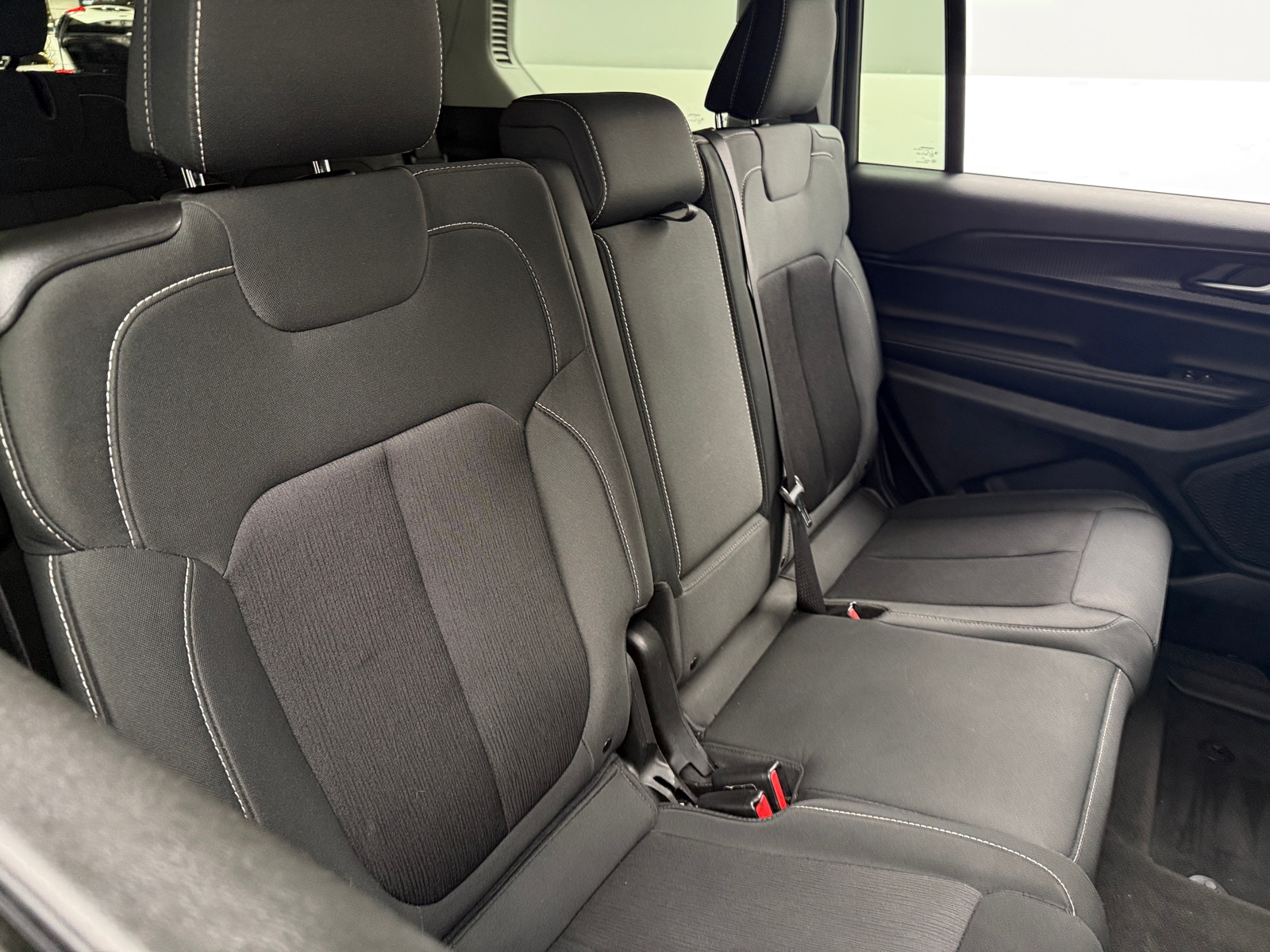 Thumbnail: 2023 Jeep Grand Cherokee L - 6