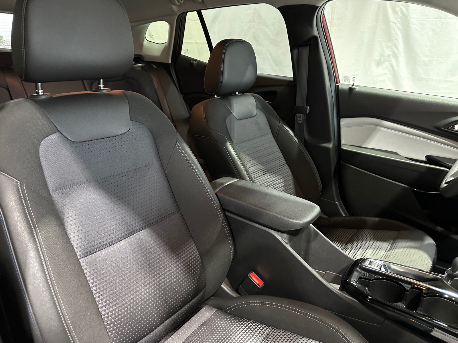 Thumbnail: 2025 Chevrolet Trax - 2